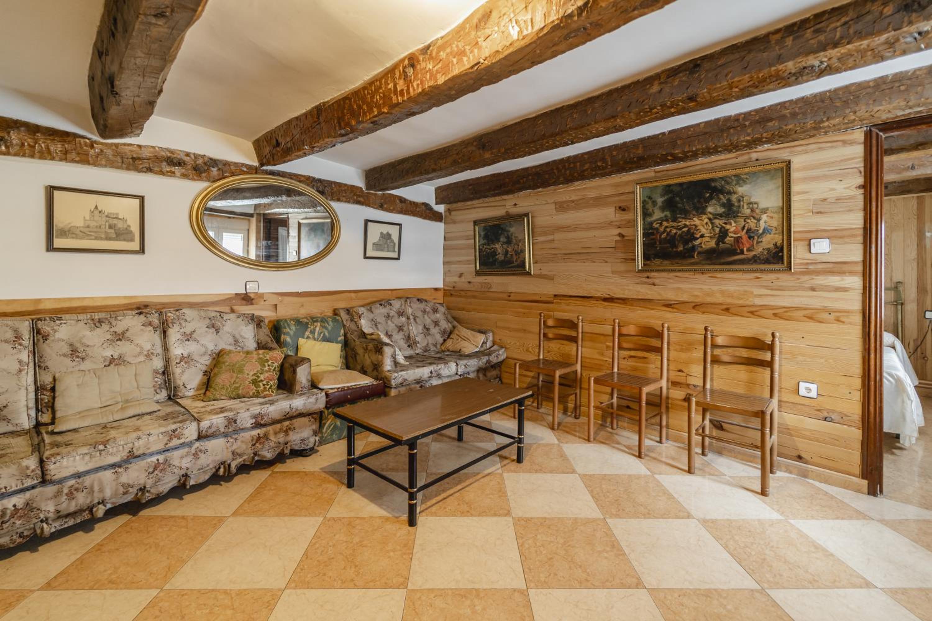 Superior Apartment
