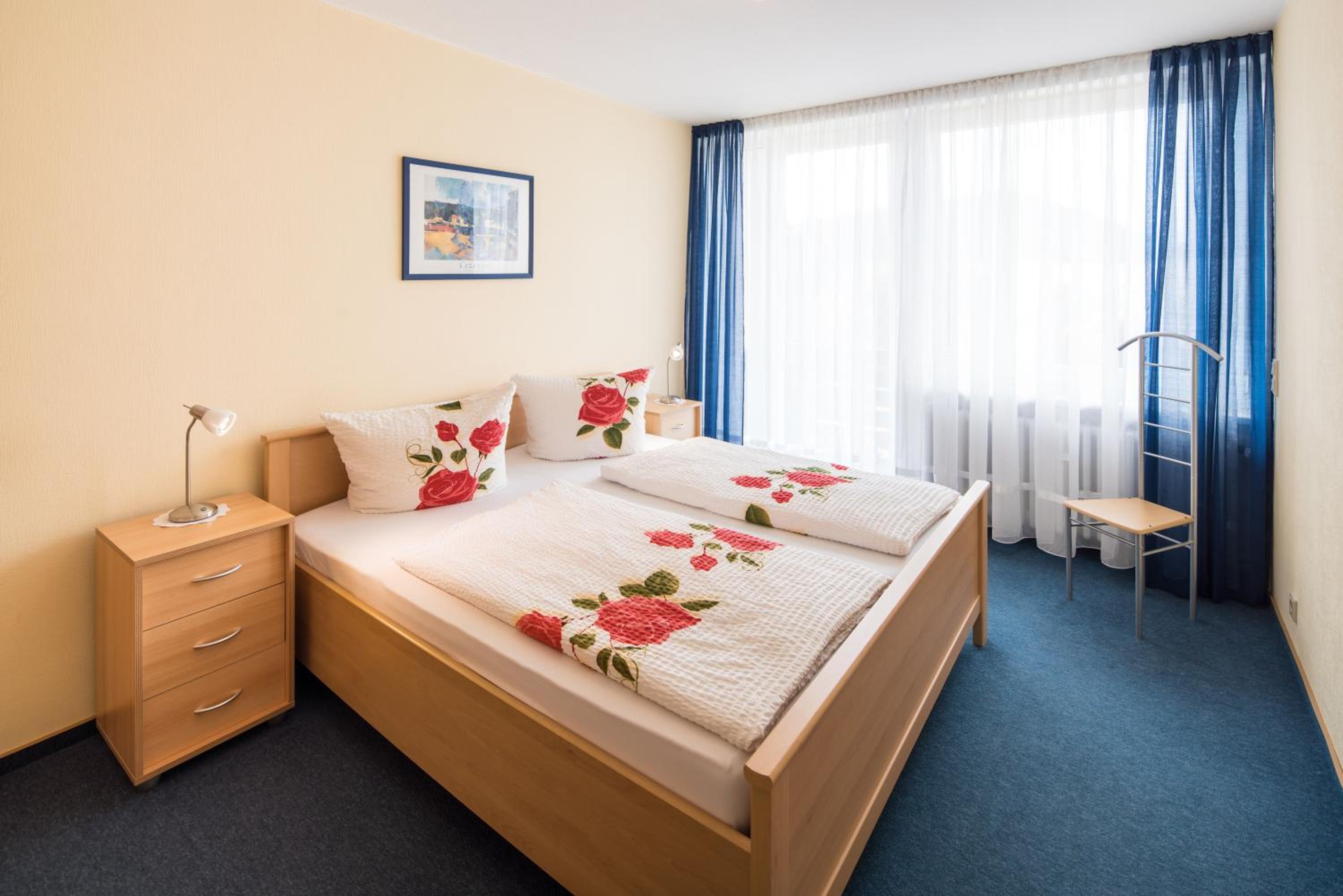 Two-Bedroom Apartment with Balcony photo 2