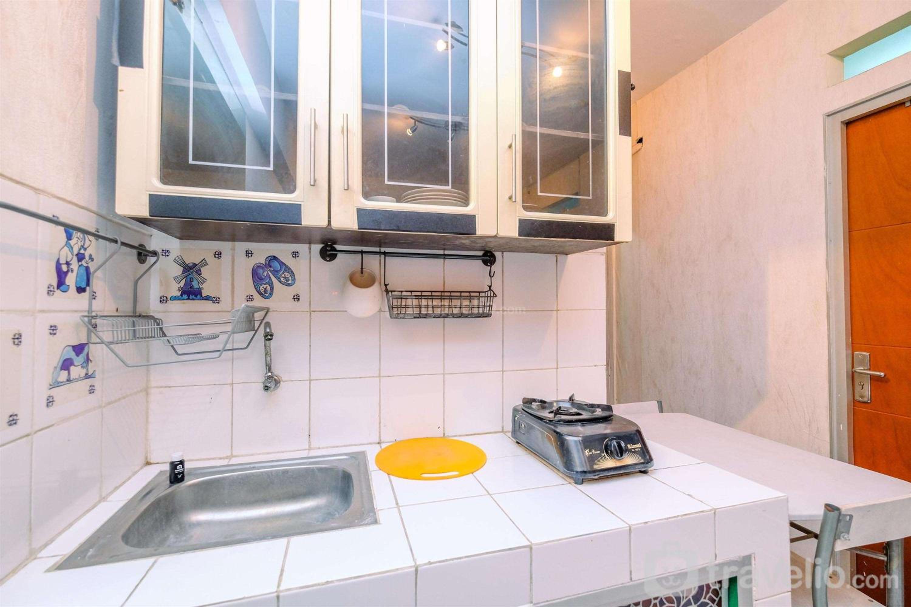 Two-Bedroom Apartment - Photo 2