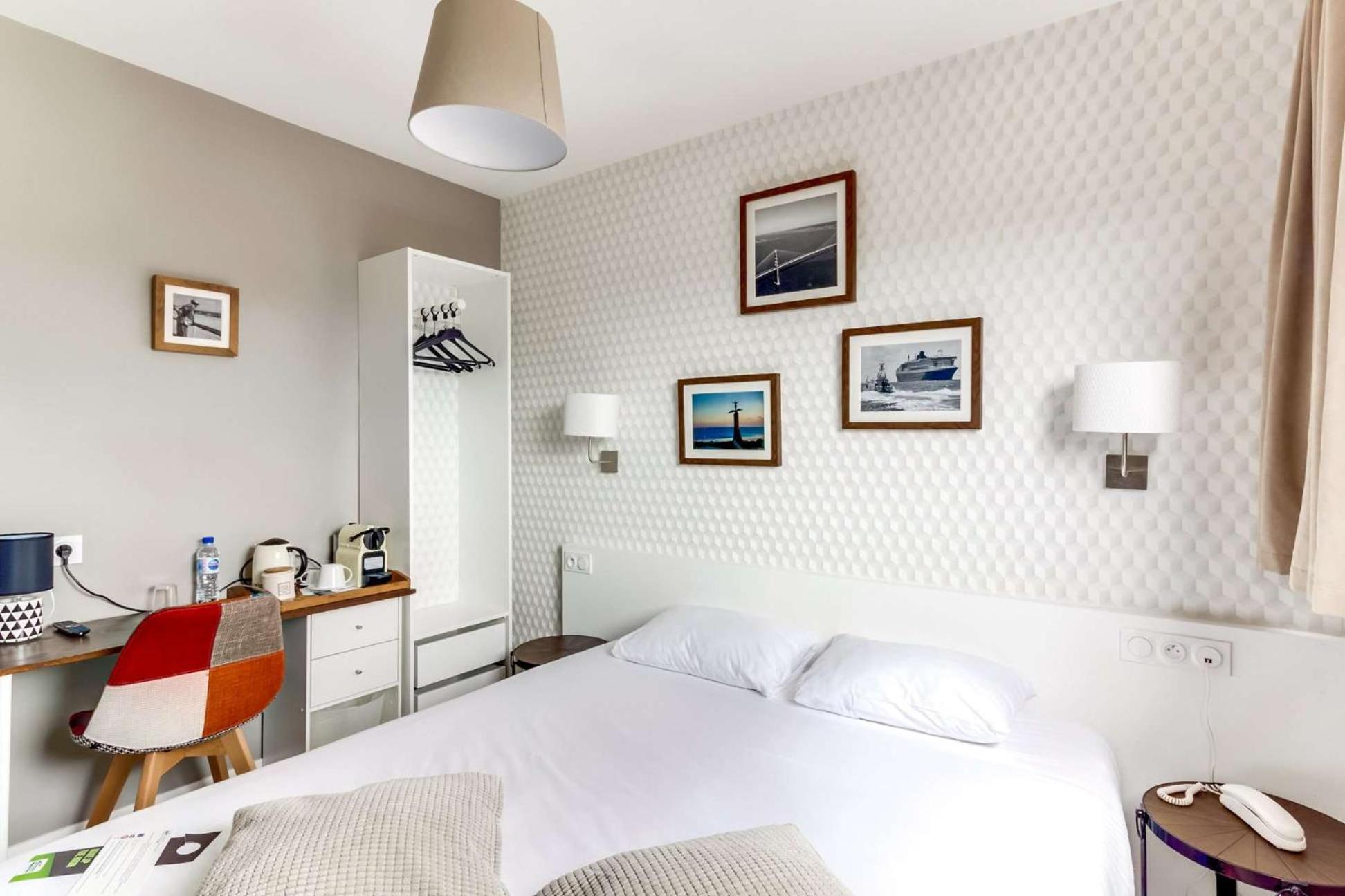 Connecting Rooms