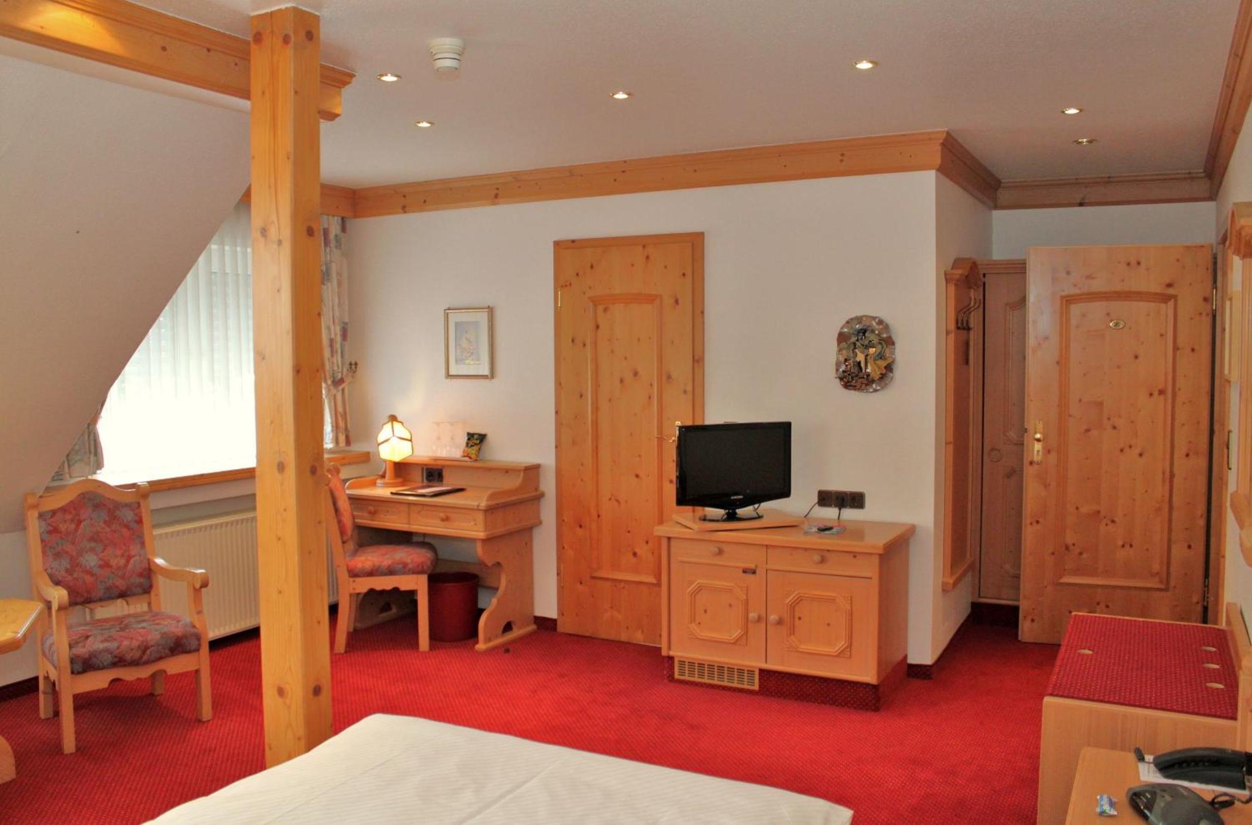 Double Room - Photo 3