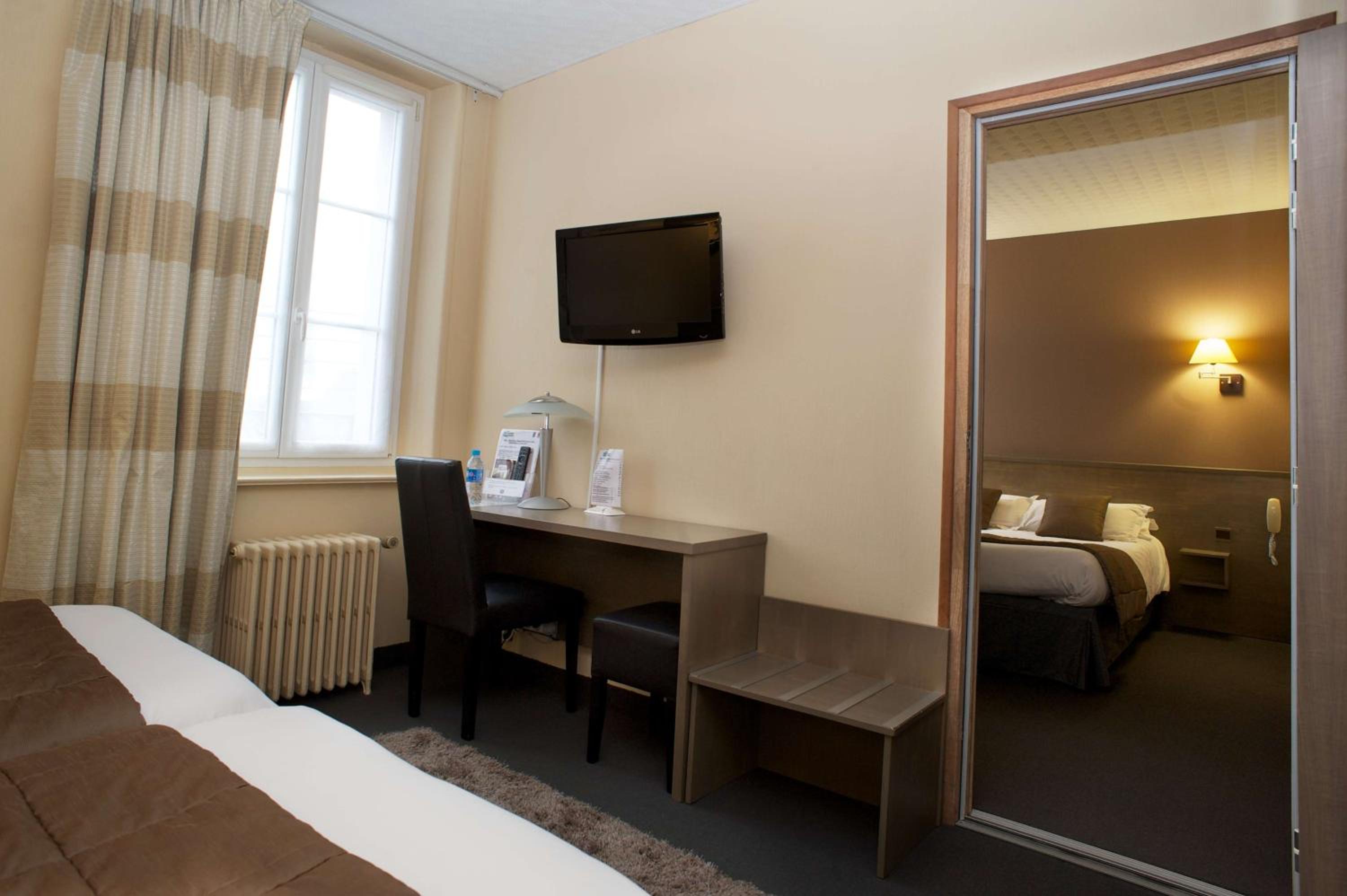 Superior Twin Room photo 2