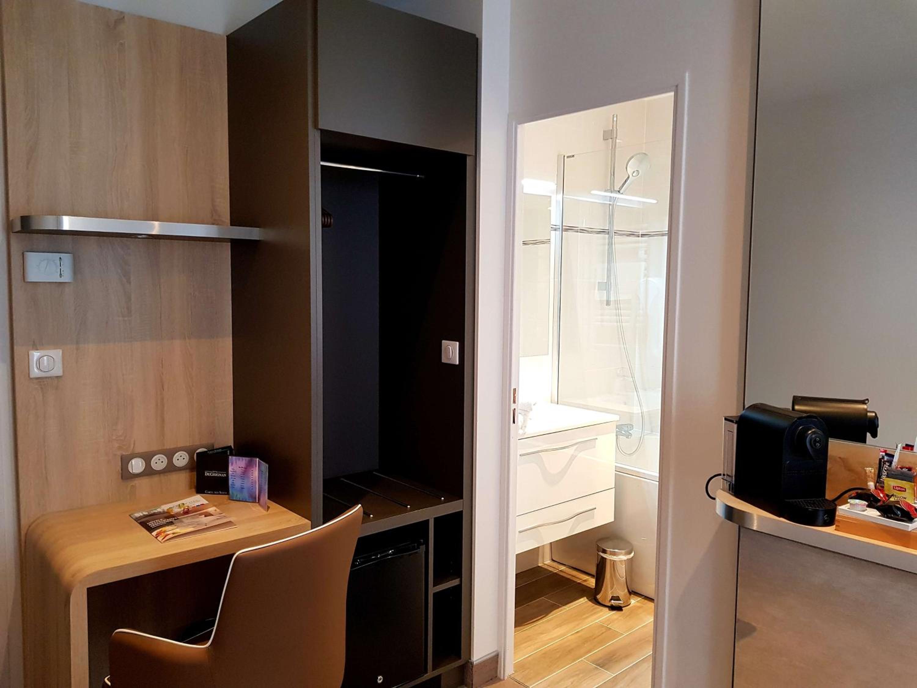 Premium Double Room - Photo 1