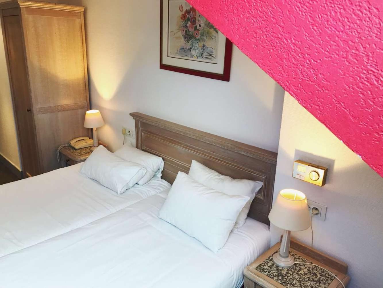 Twin Room - Photo 1