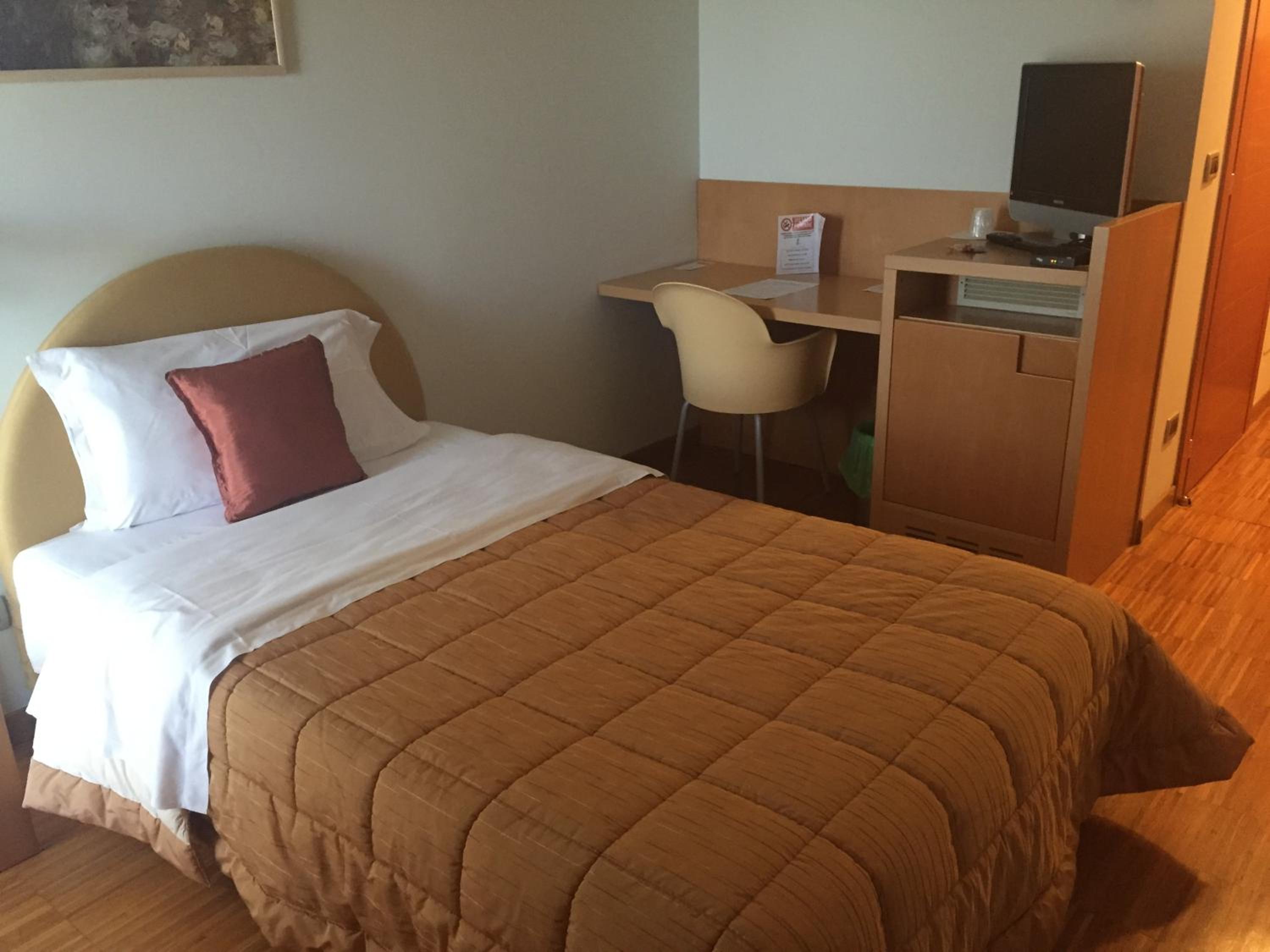 Single Room photo 3