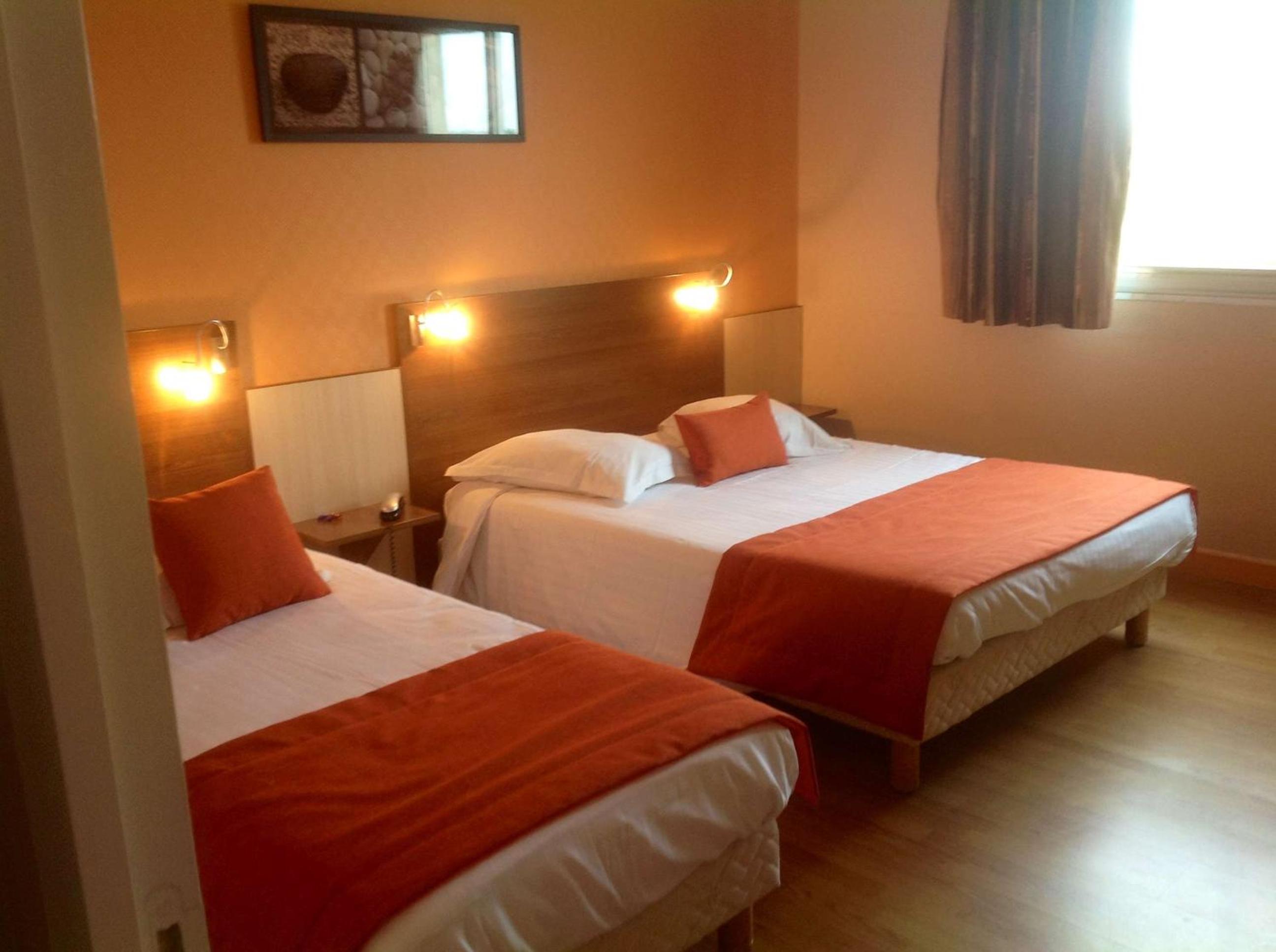 Triple Room photo 2