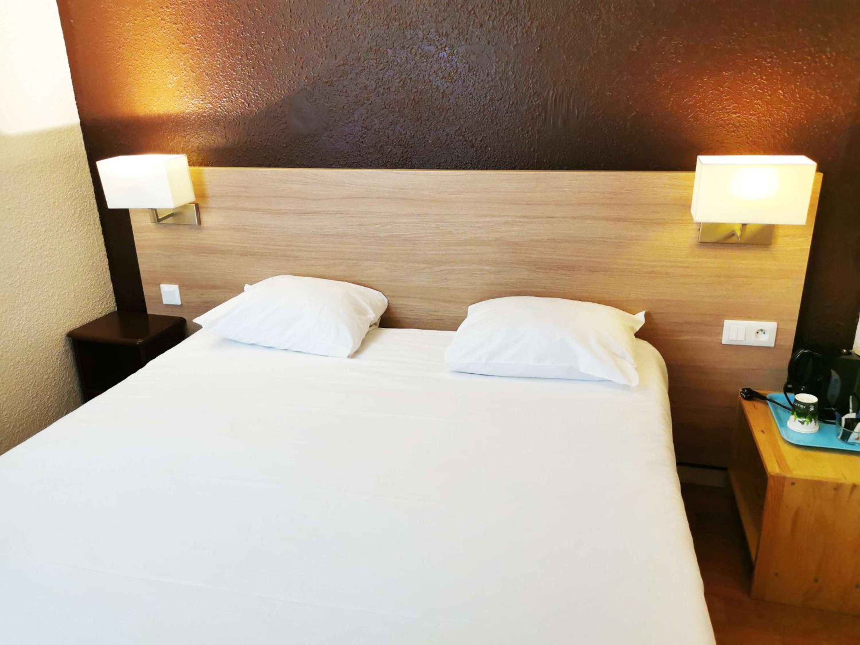 Double Room - Photo 5