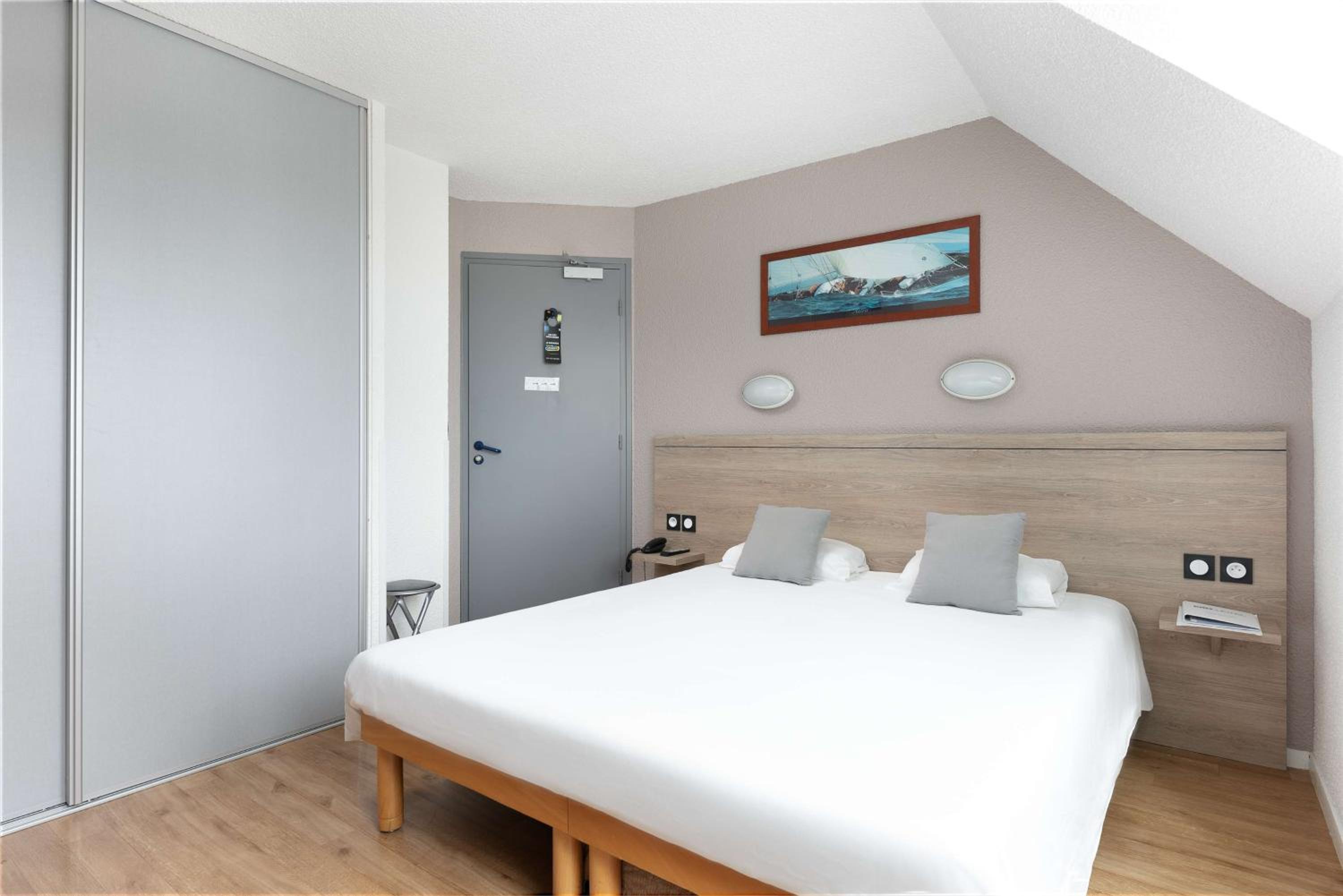 Double Room - Photo 4
