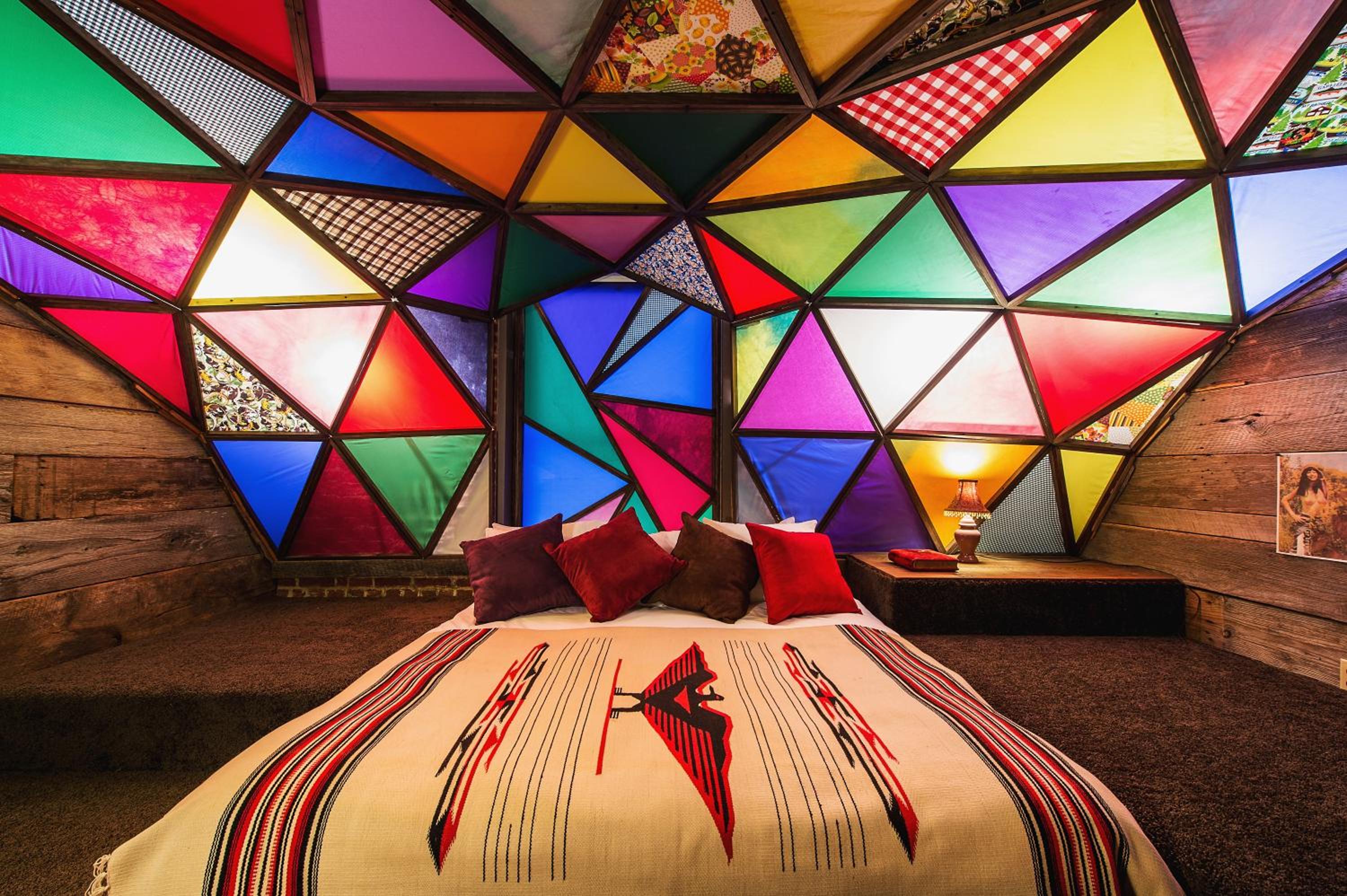 Deluxe King Suite - Photo 4