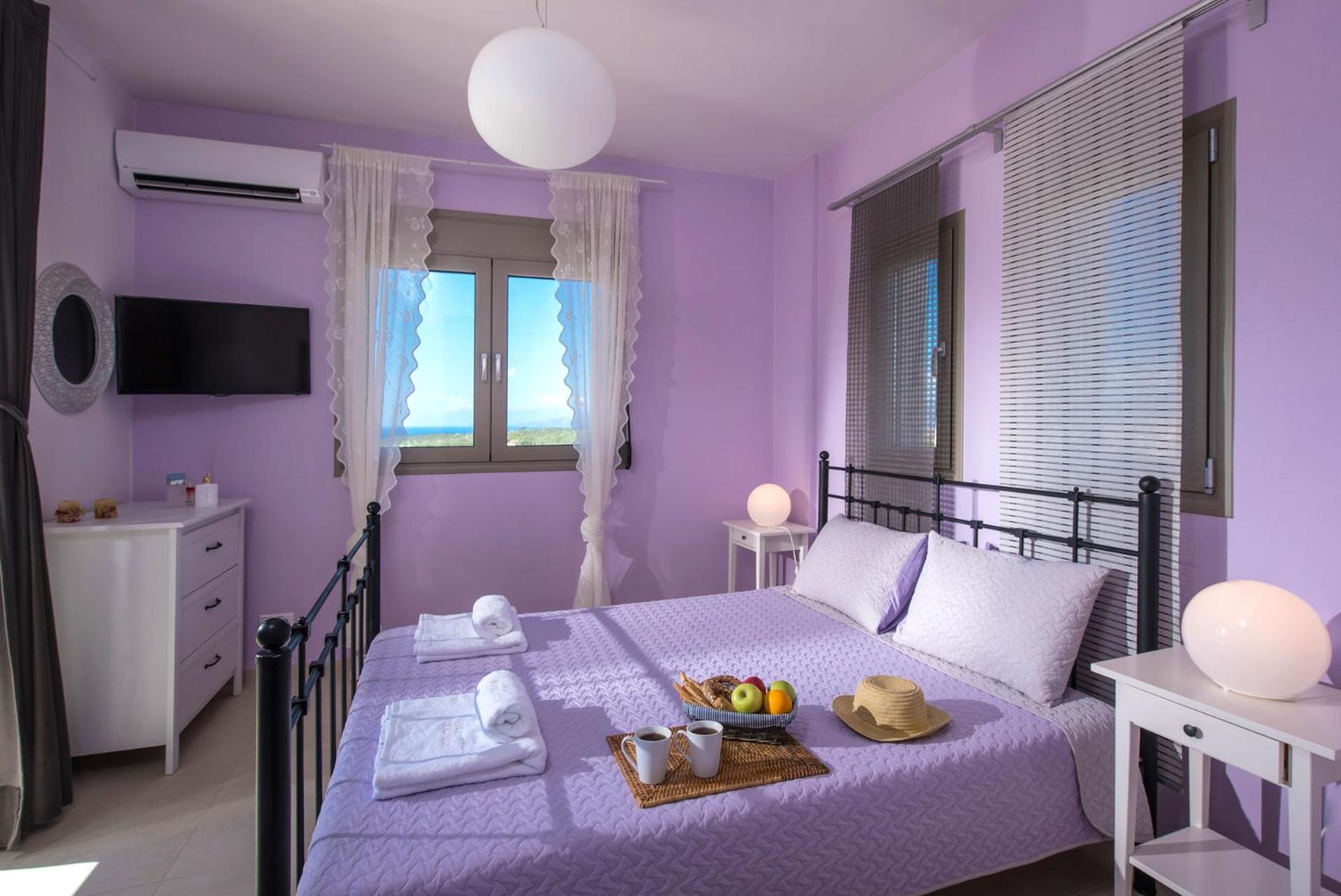 Three-Bedroom Villa photo 3