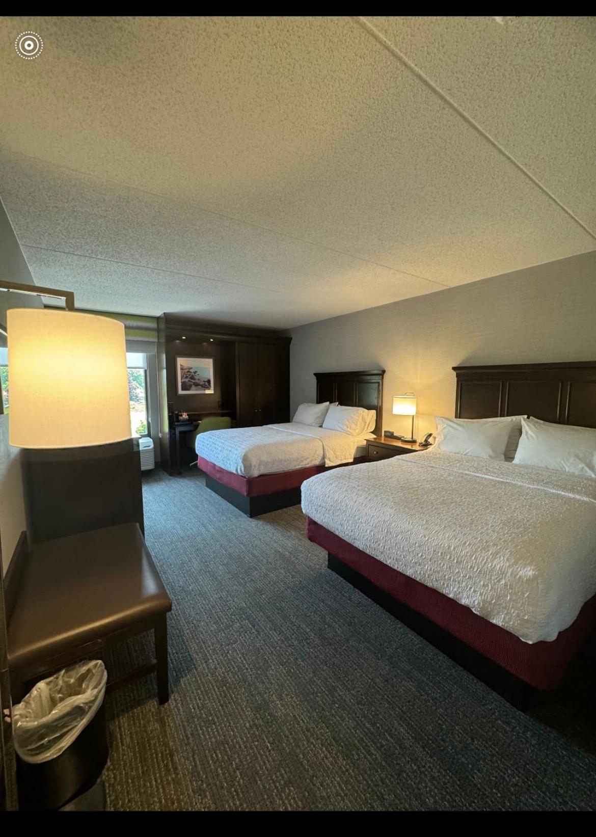 Double Room with Two Double Beds - Hearing Access/Non-Smoking - Photo 2