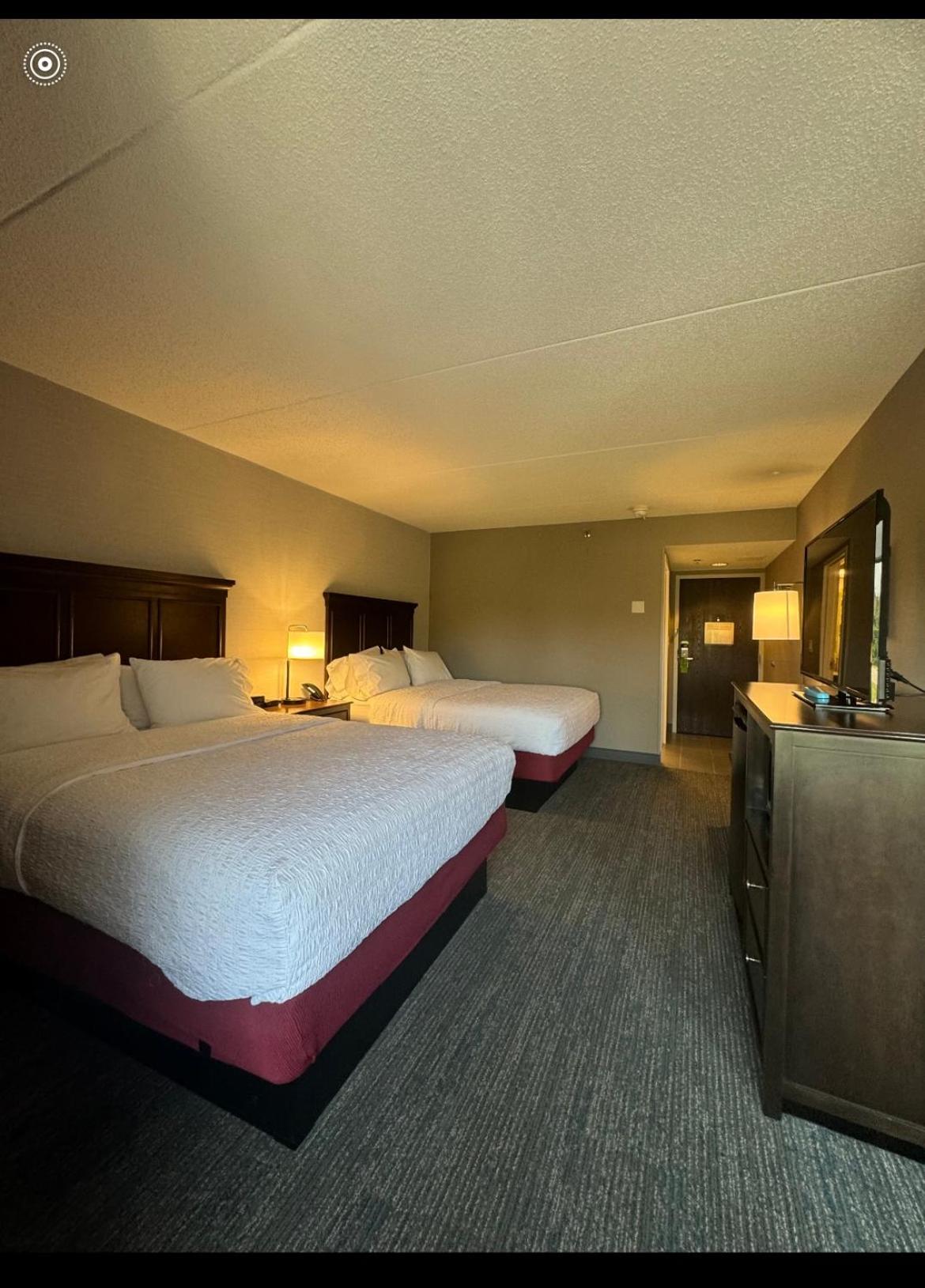 Double Room with Two Double Beds - Hearing Access/Non-Smoking - Photo 1