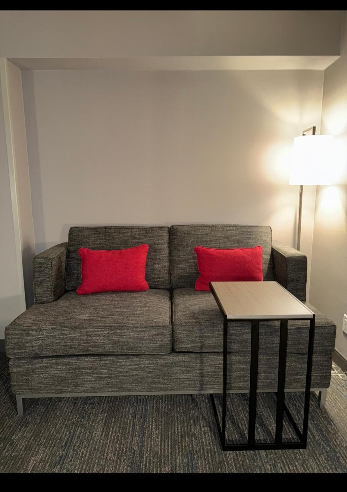 One-Bedroom King Suite - Non-Smoking - Photo 4