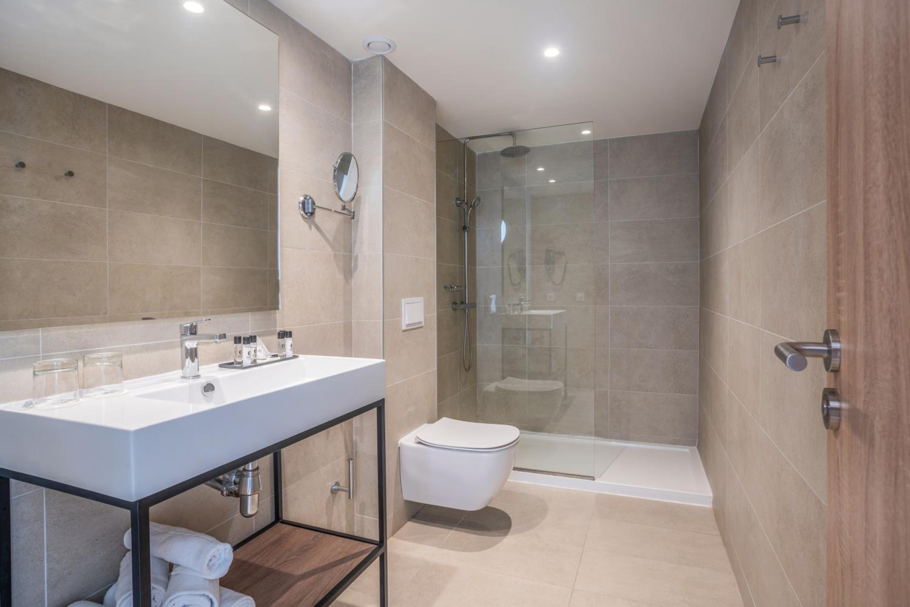 Junior Suite with Sea View - Photo 3