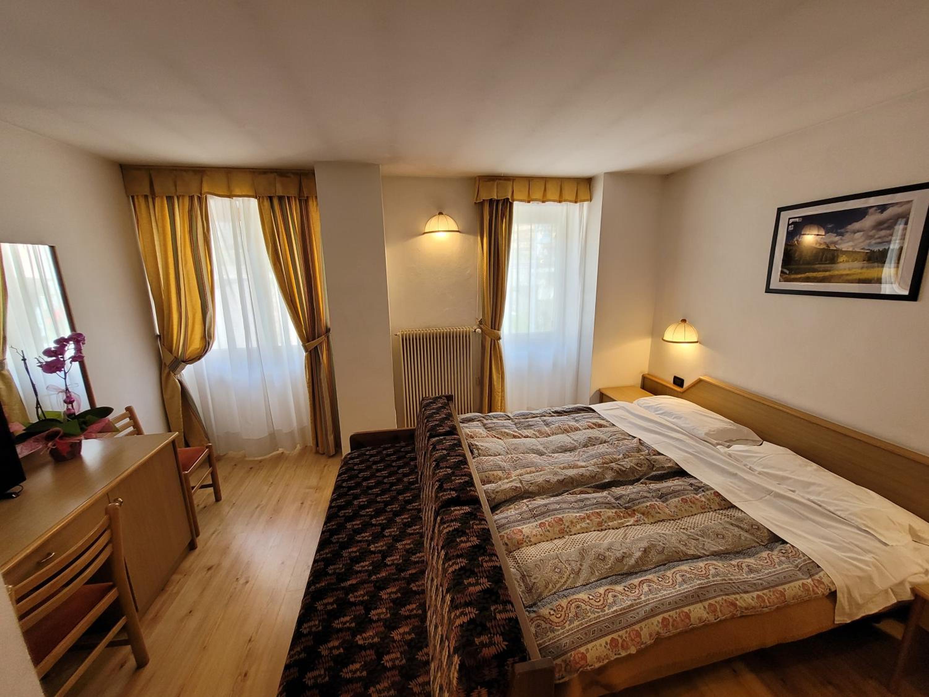 Double or Twin Room - Photo 1