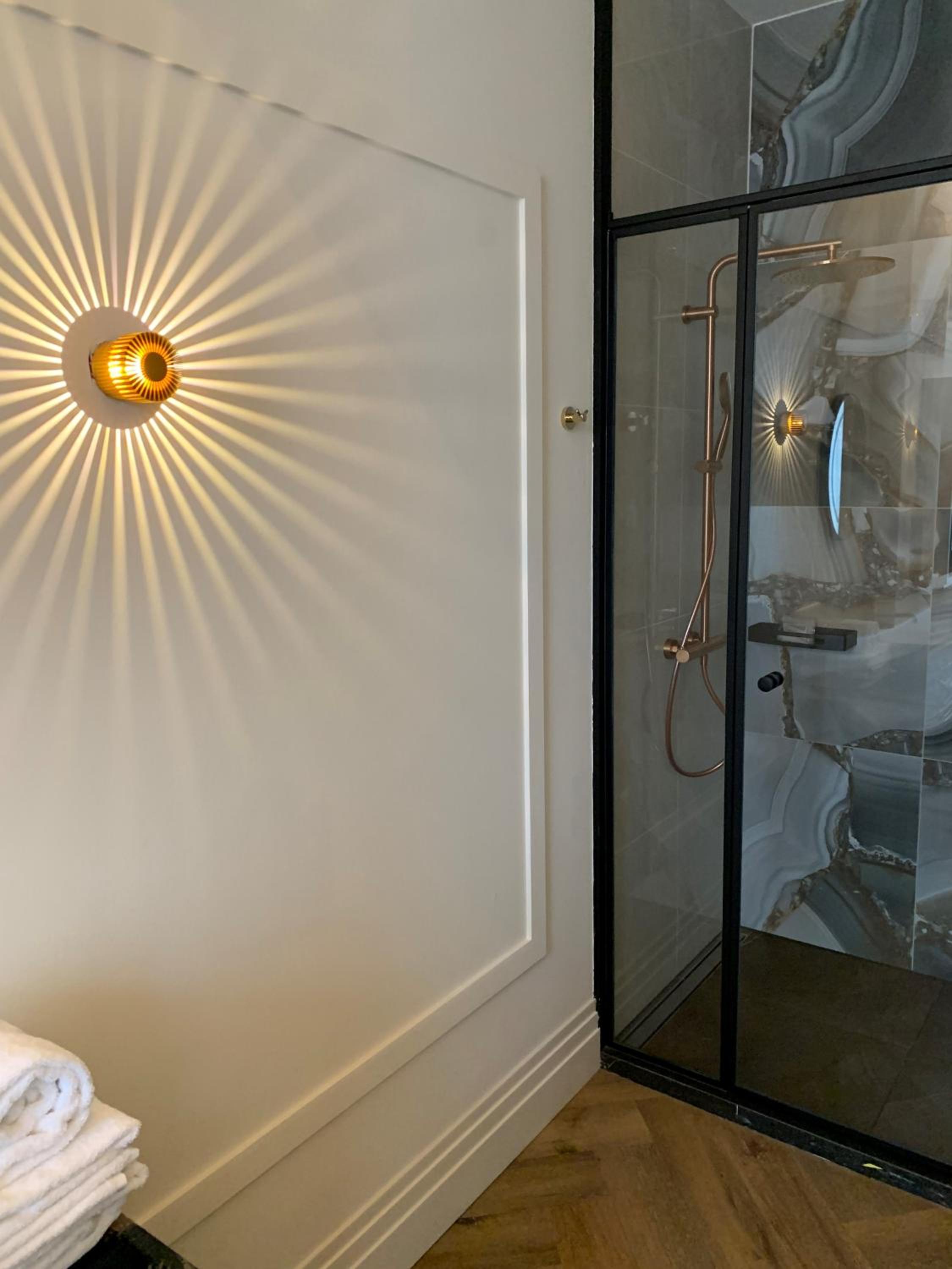 Suite with Courtyard view photo 2