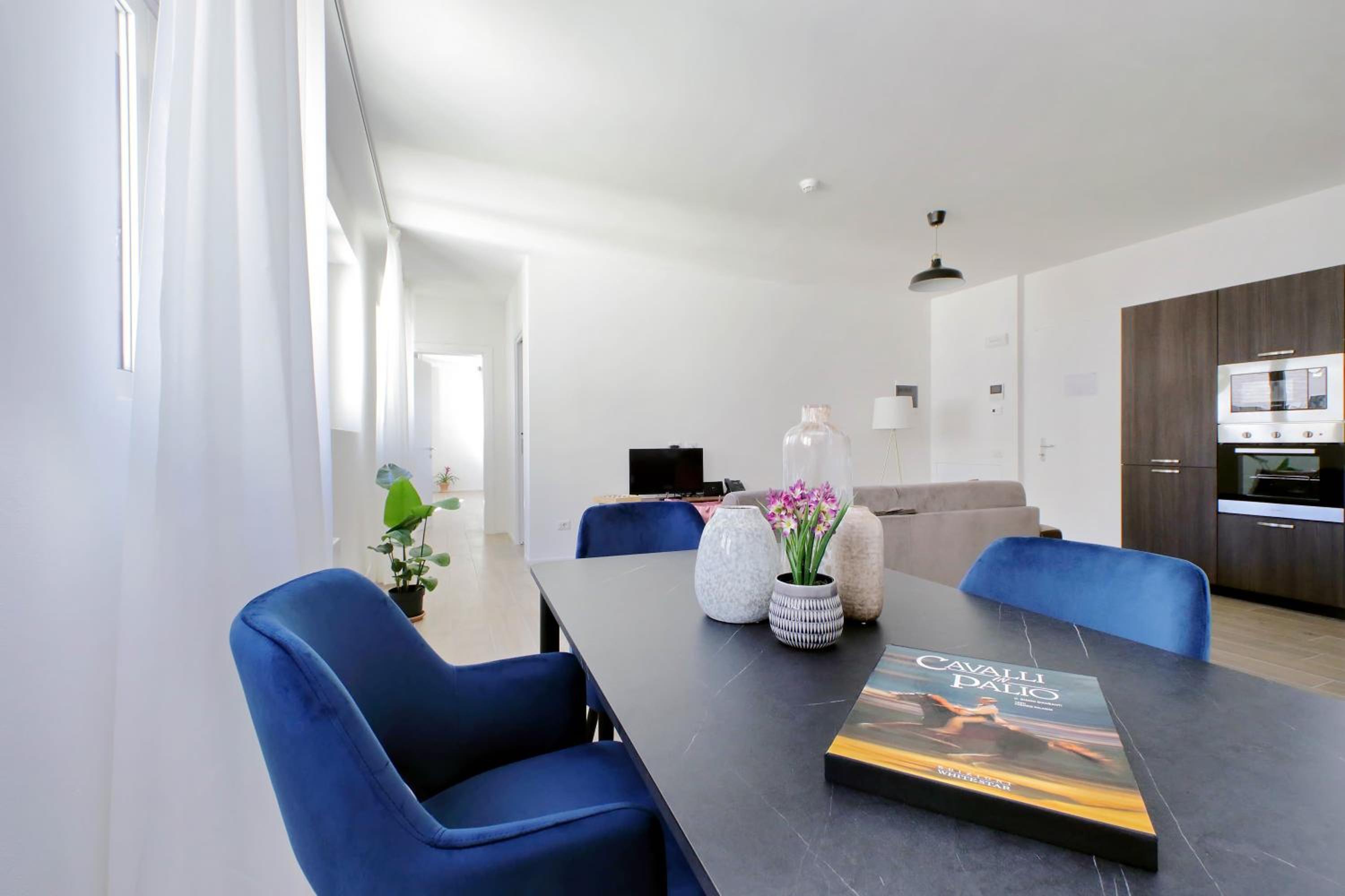 One-Bedroom Premium Apartment - Photo 3