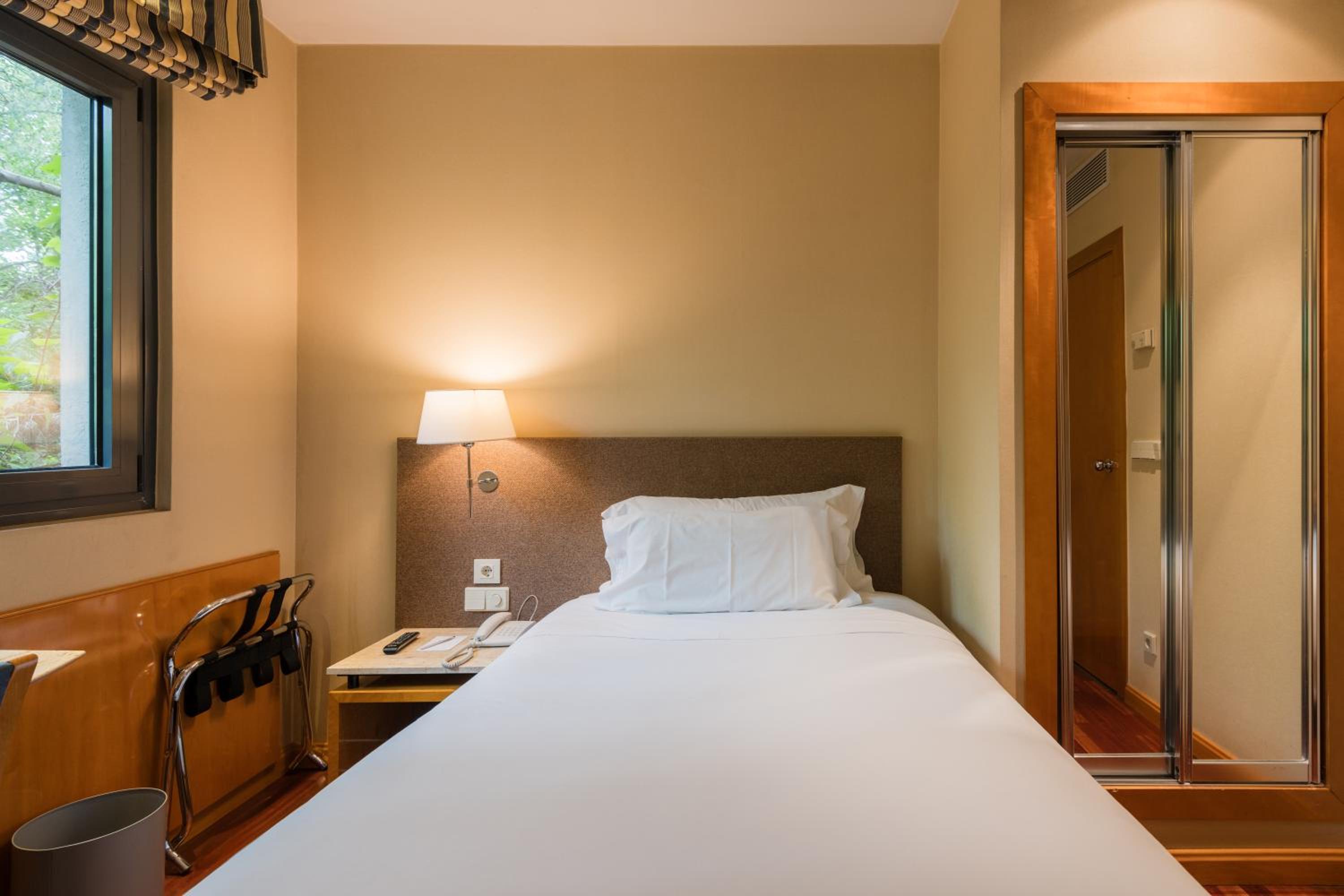 Single Room photo 3
