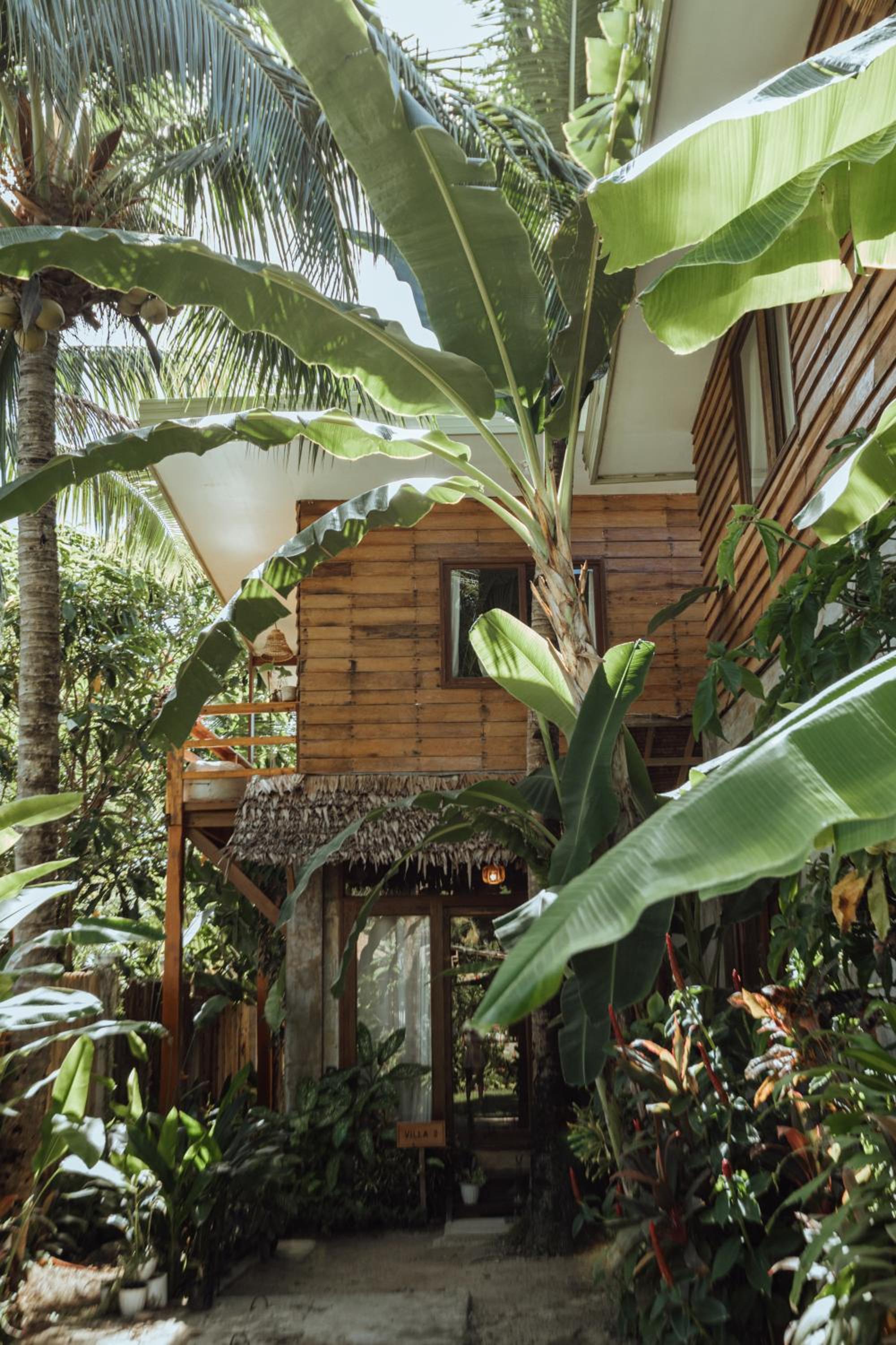 Villa - Photo 2