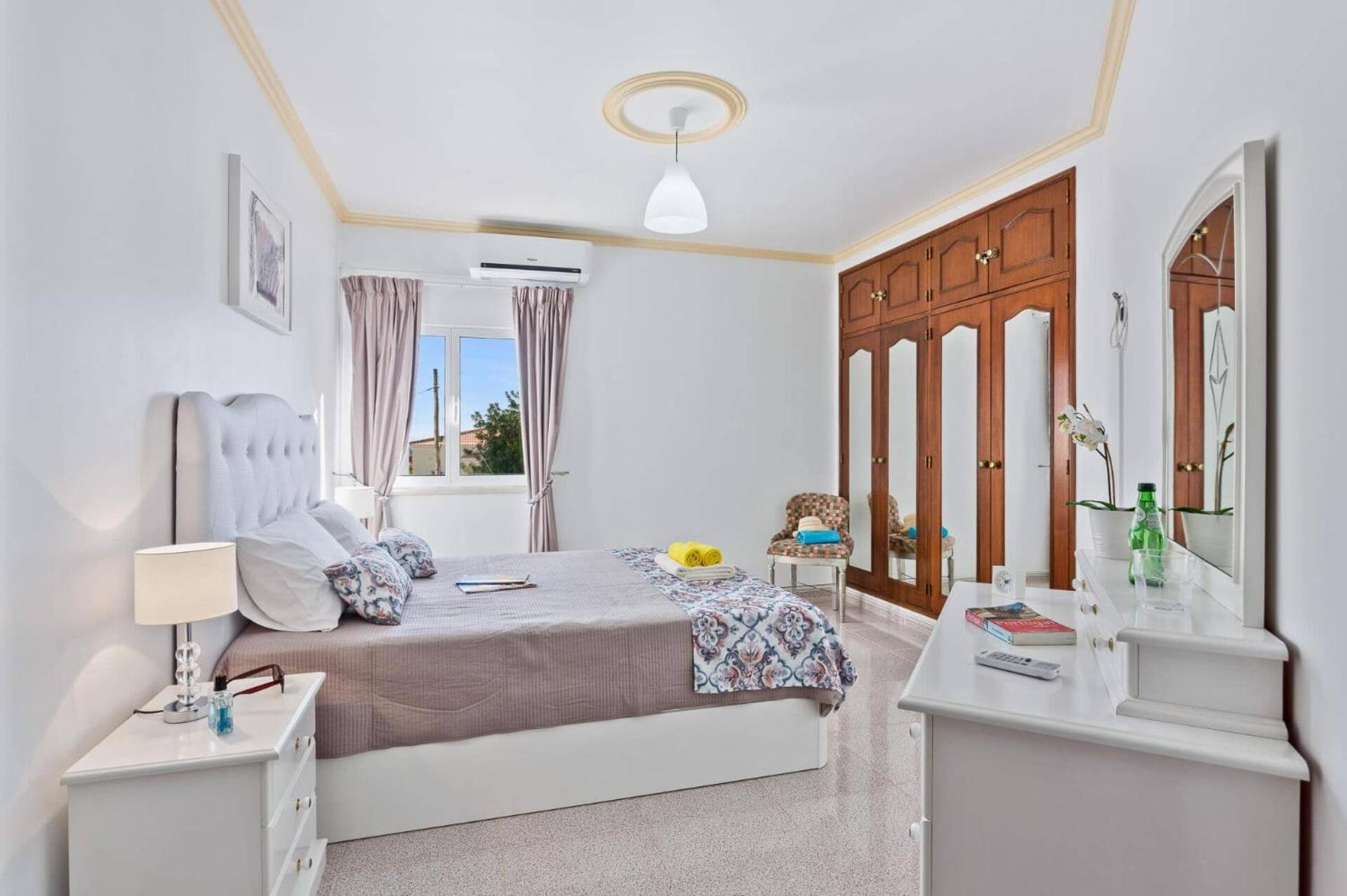 Villa photo 1