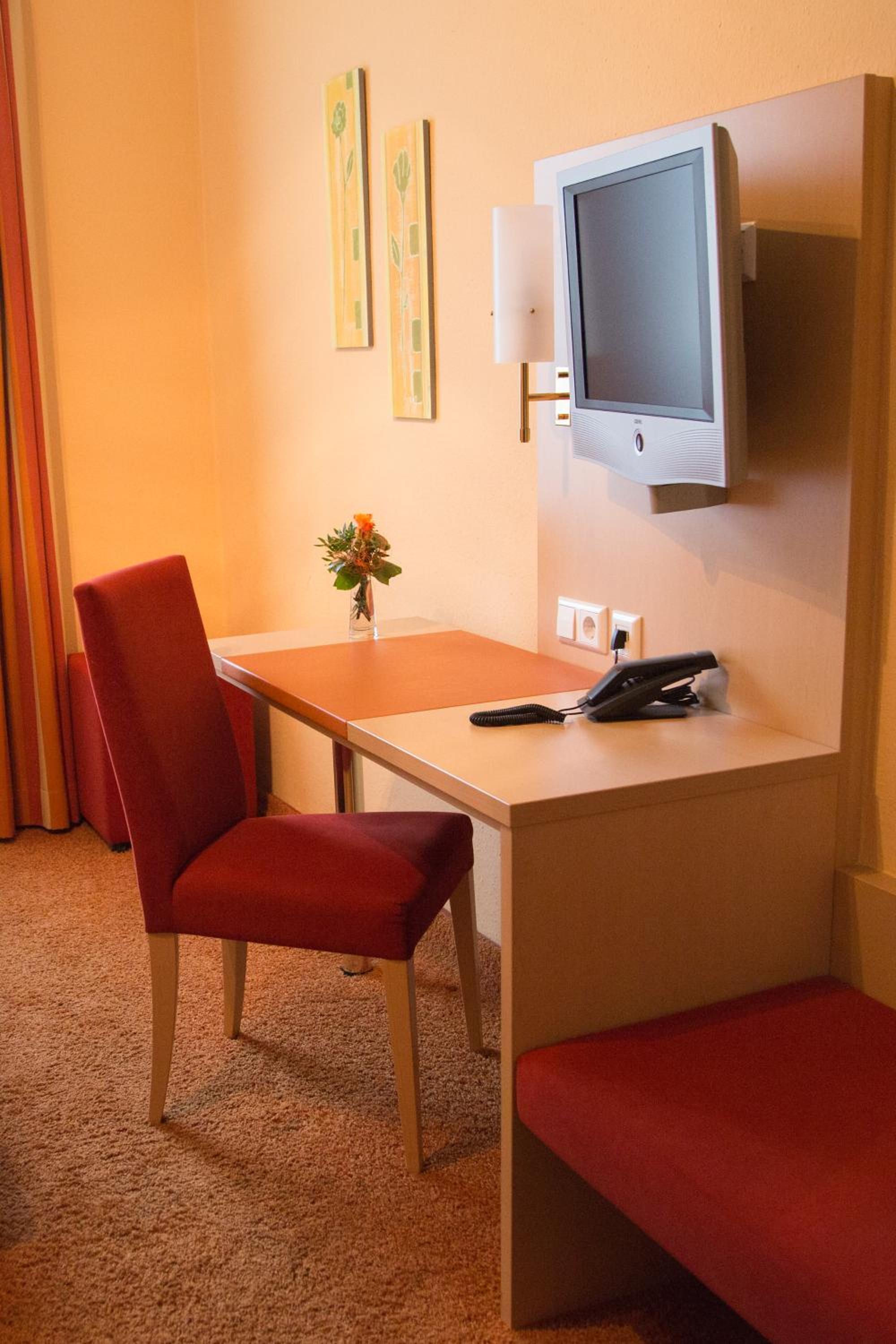 Double Room with Balcony photo 3