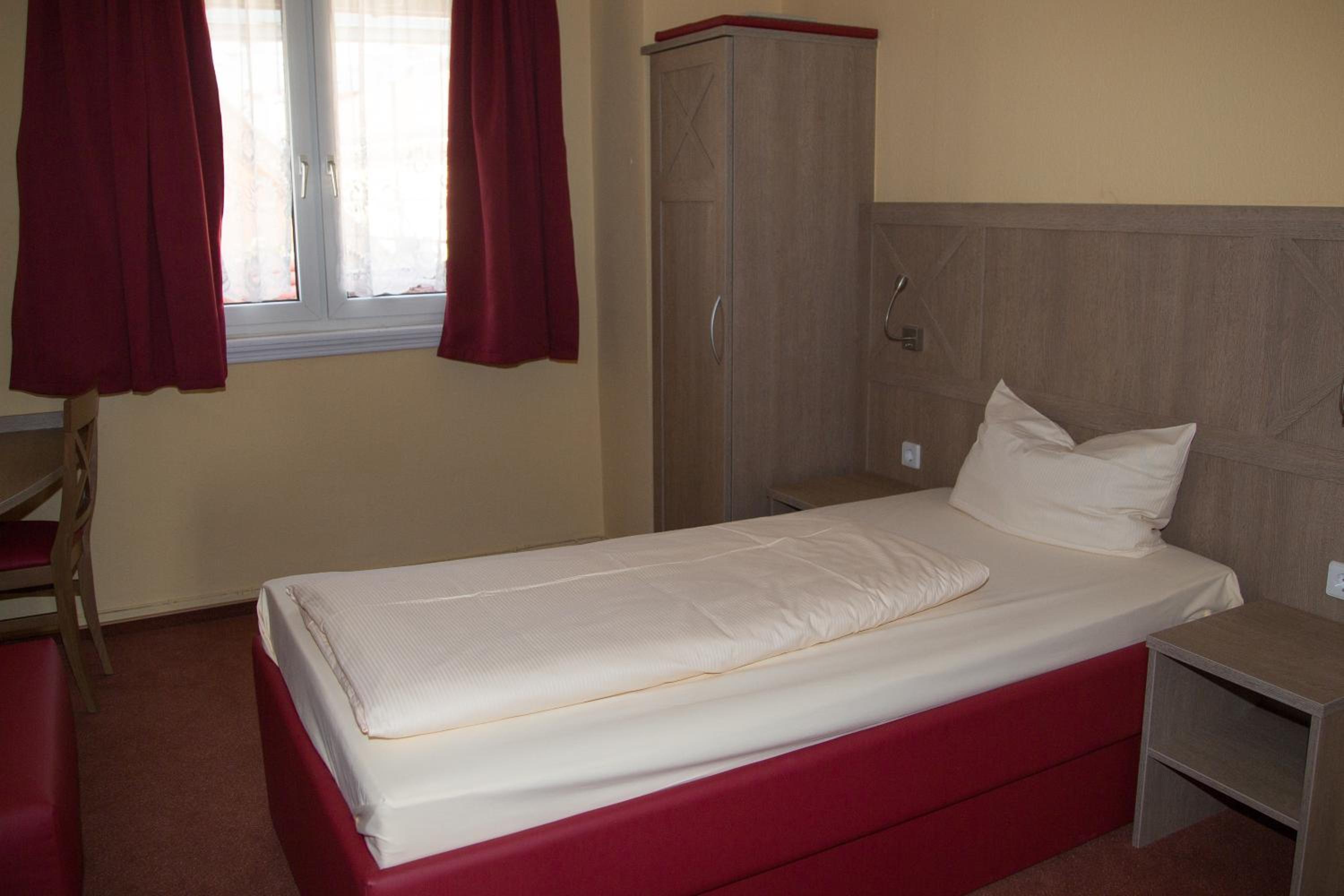 Single Room photo 3