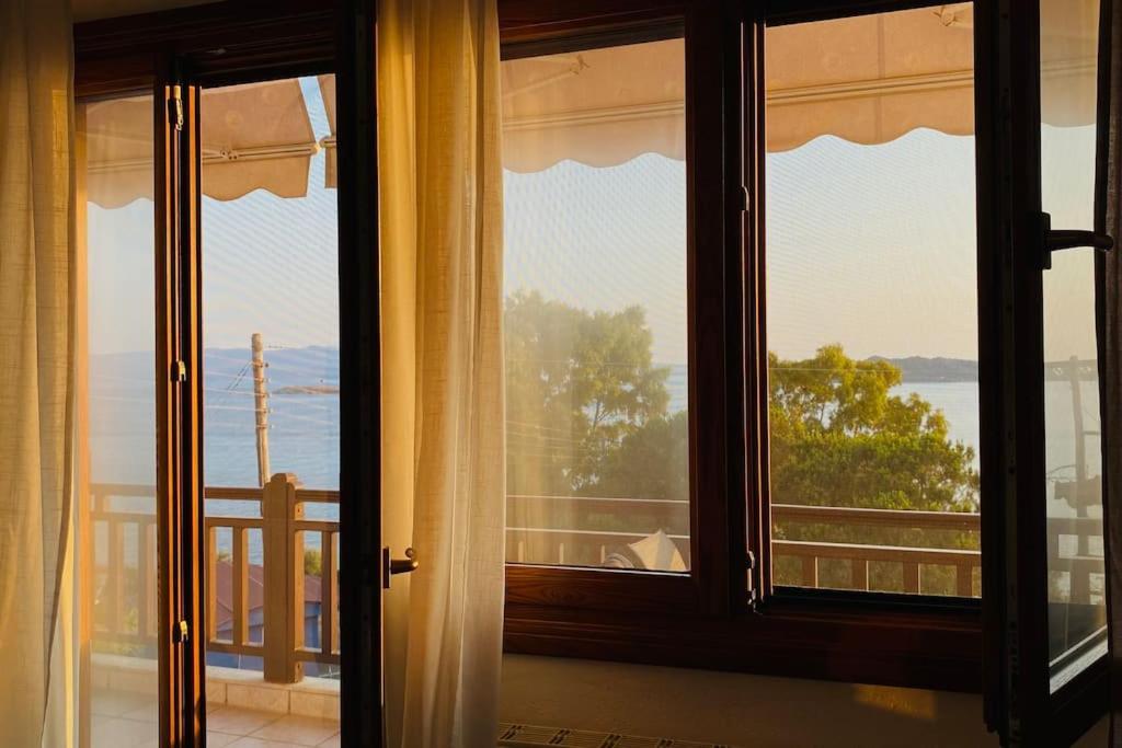 Two-Bedroom Apartment with View photo 3