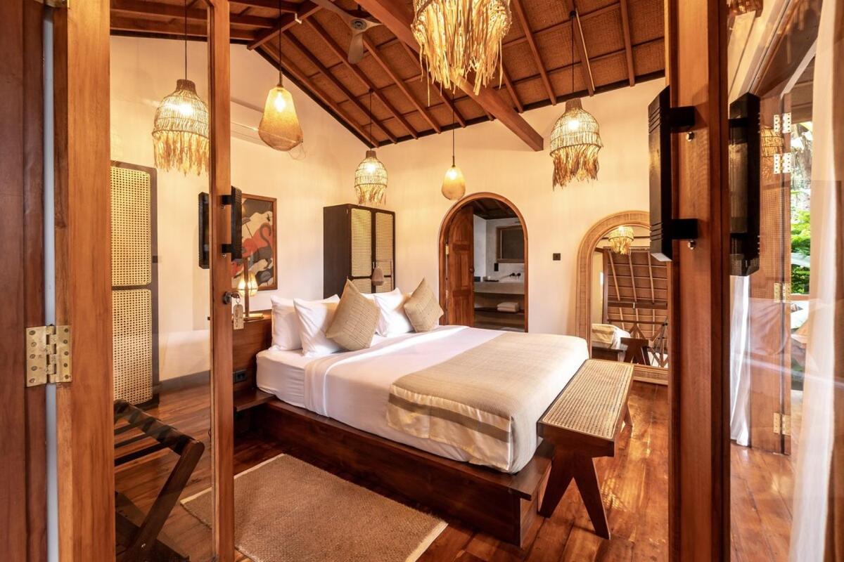 Villa photo 2