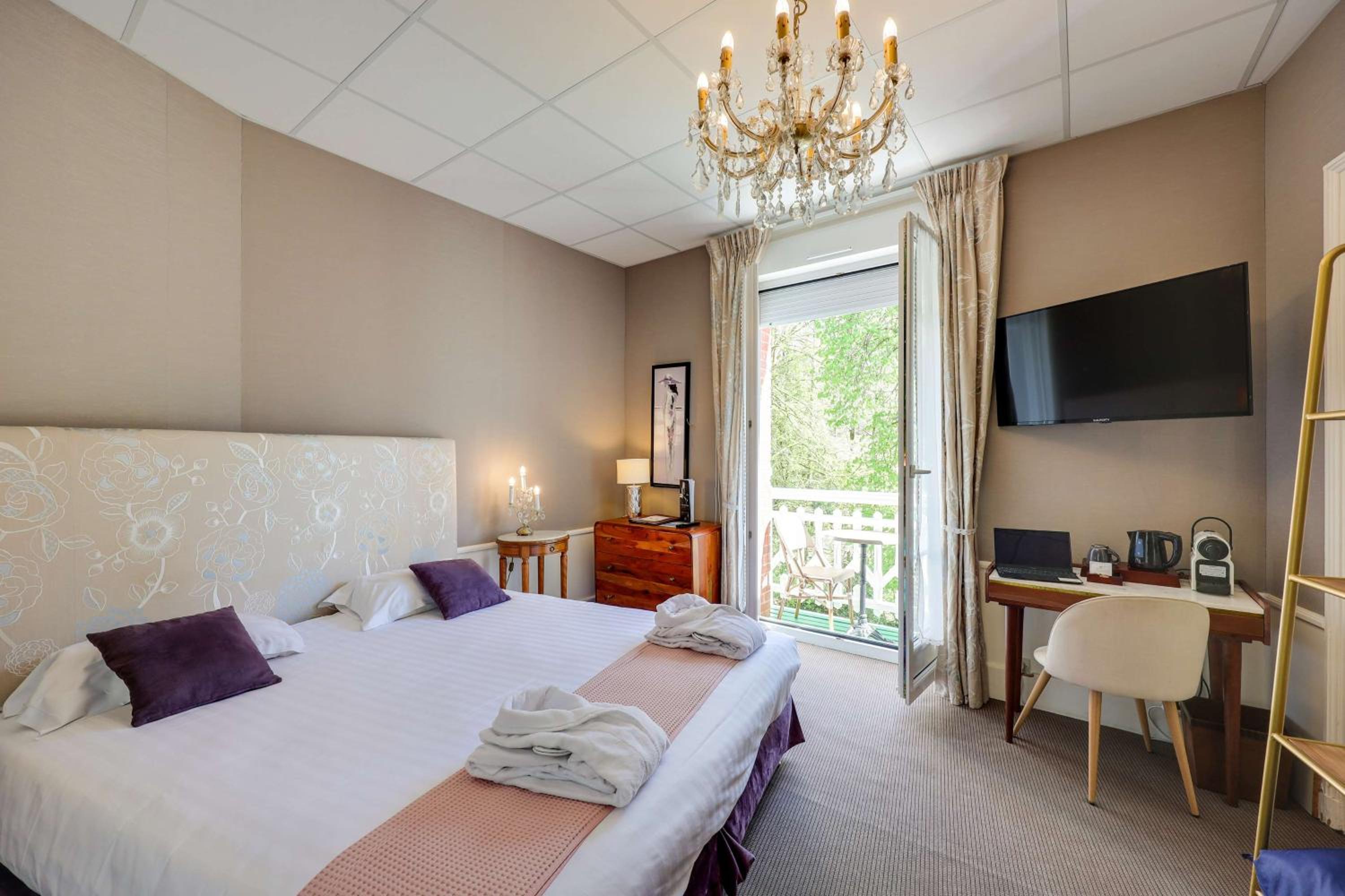 Chambre Deluxe Double ou Lits Jumeaux