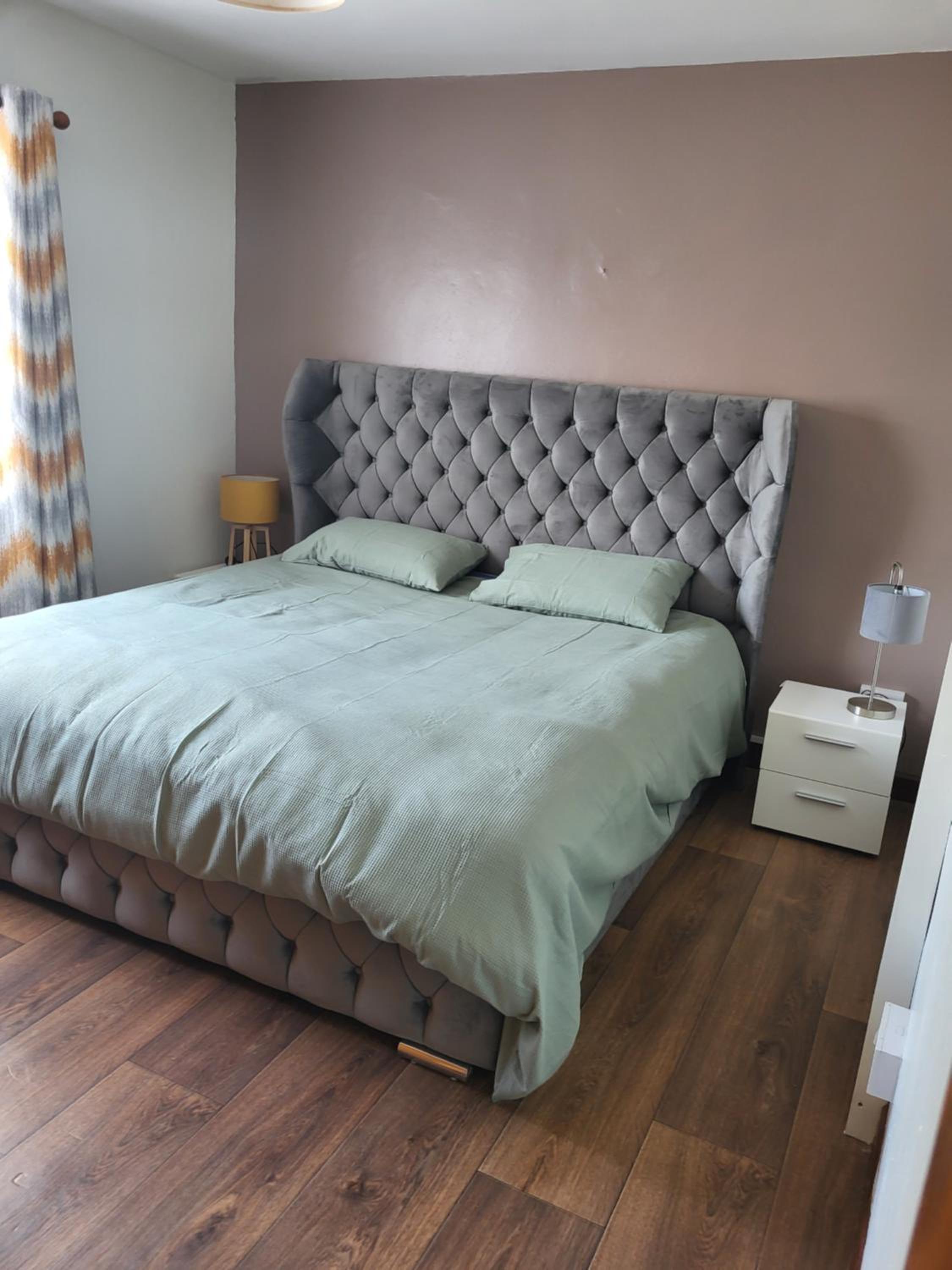 Three-Bedroom Apartment photo 2