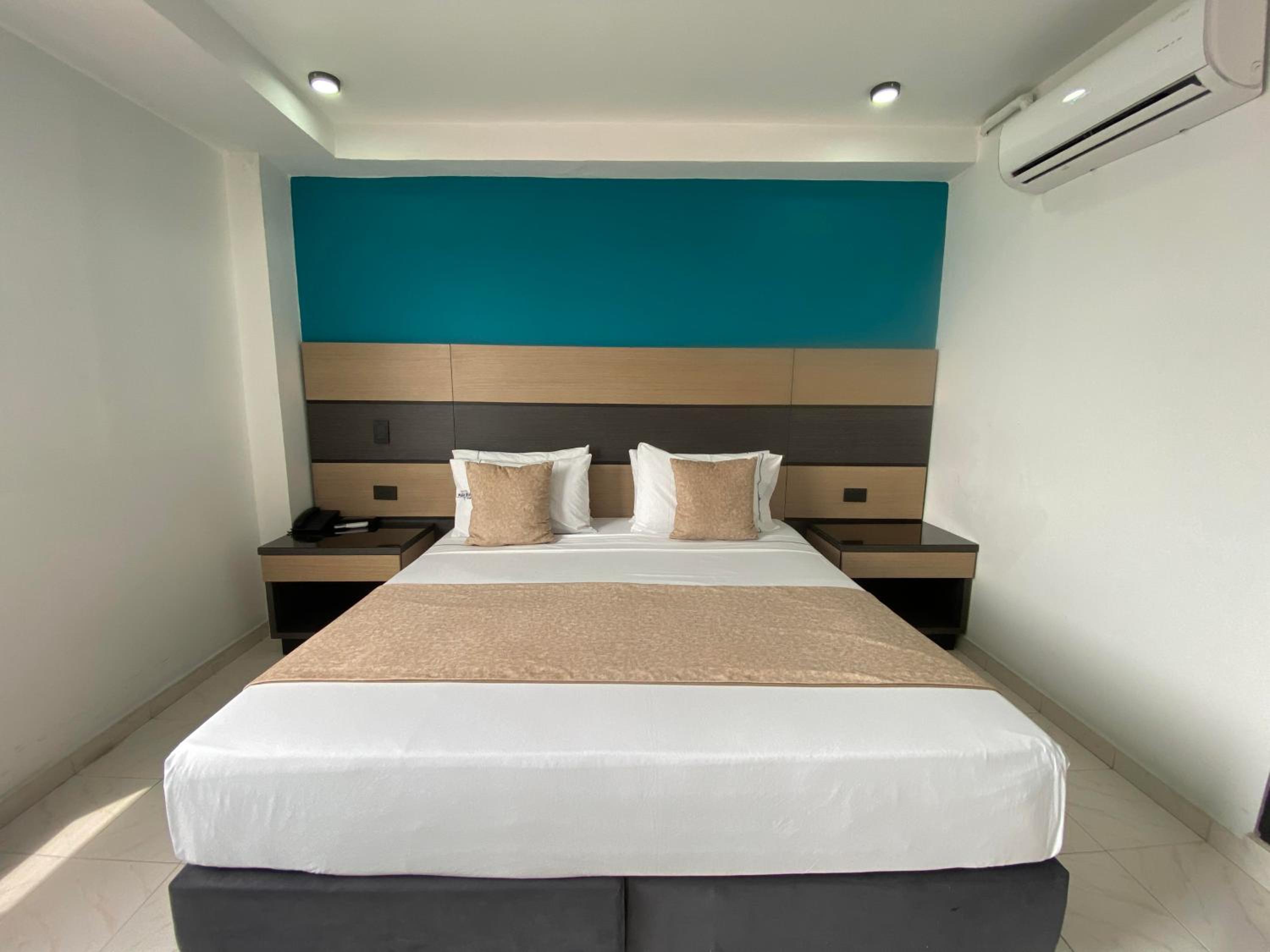 Deluxe Queen Room photo 1