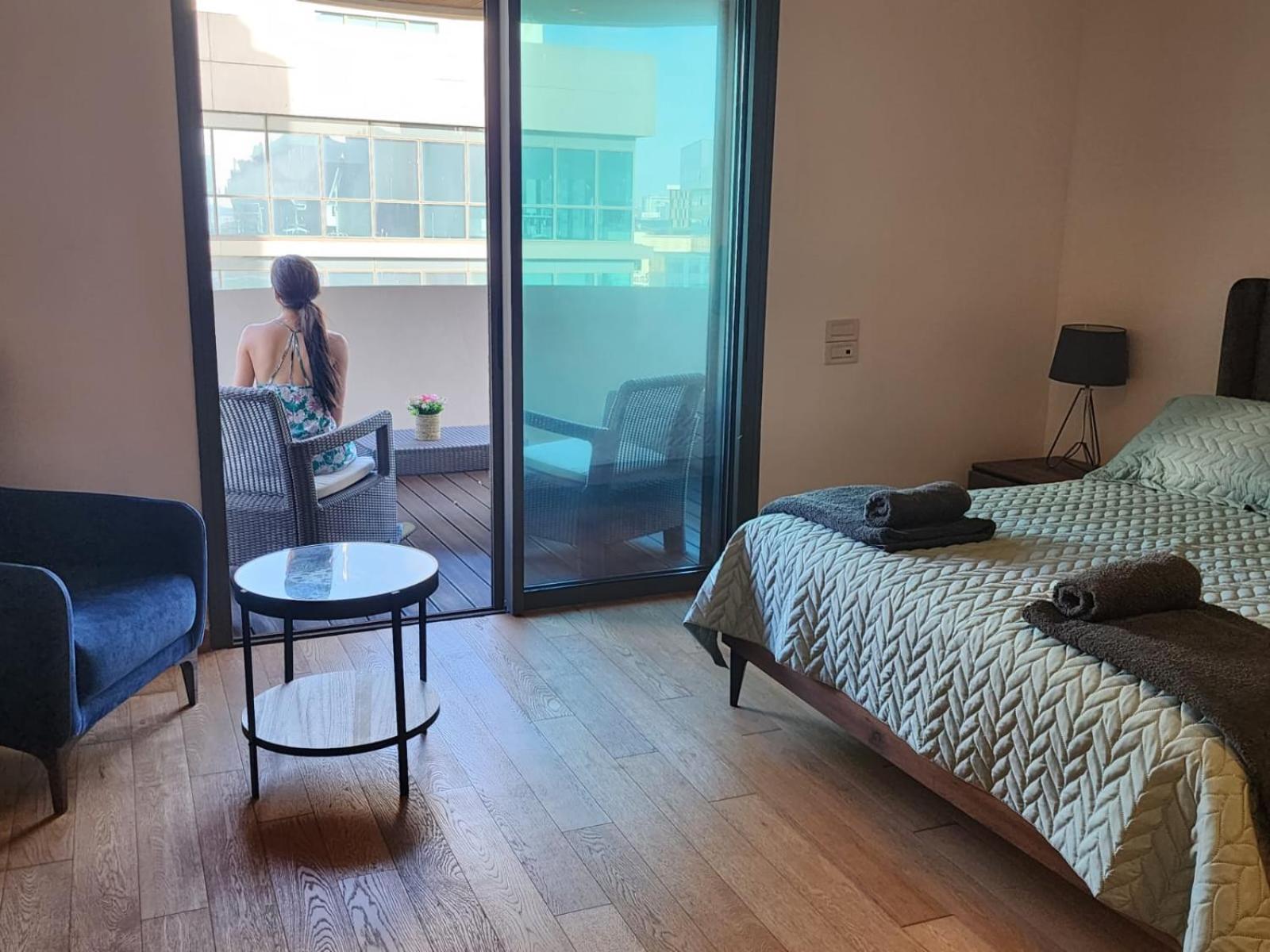 Deluxe King Room