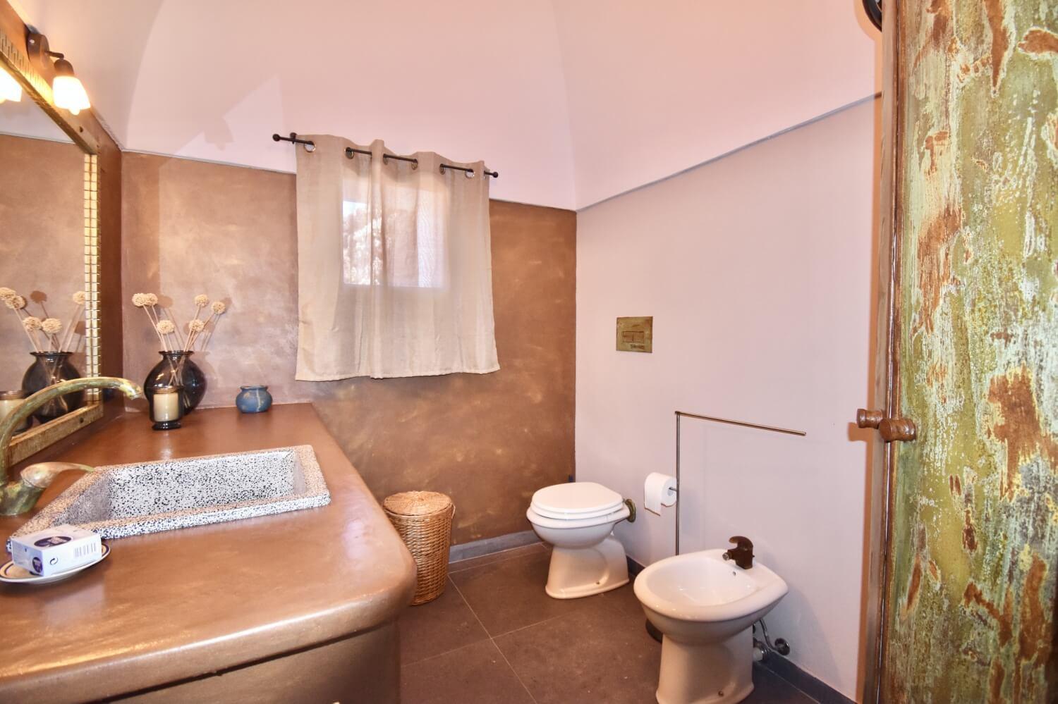 Two-Bedroom House photo 3