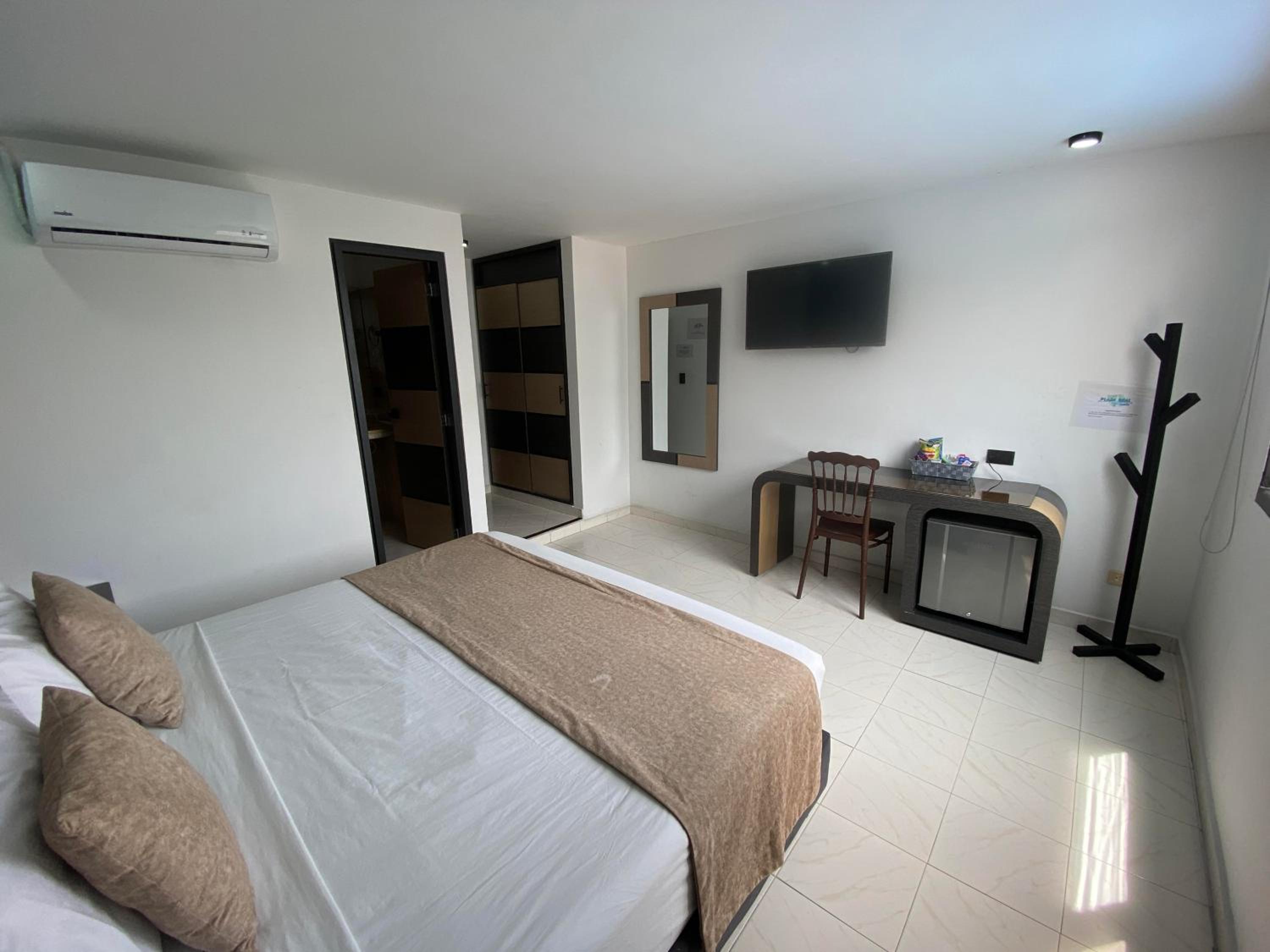 Deluxe Queen Room photo 2