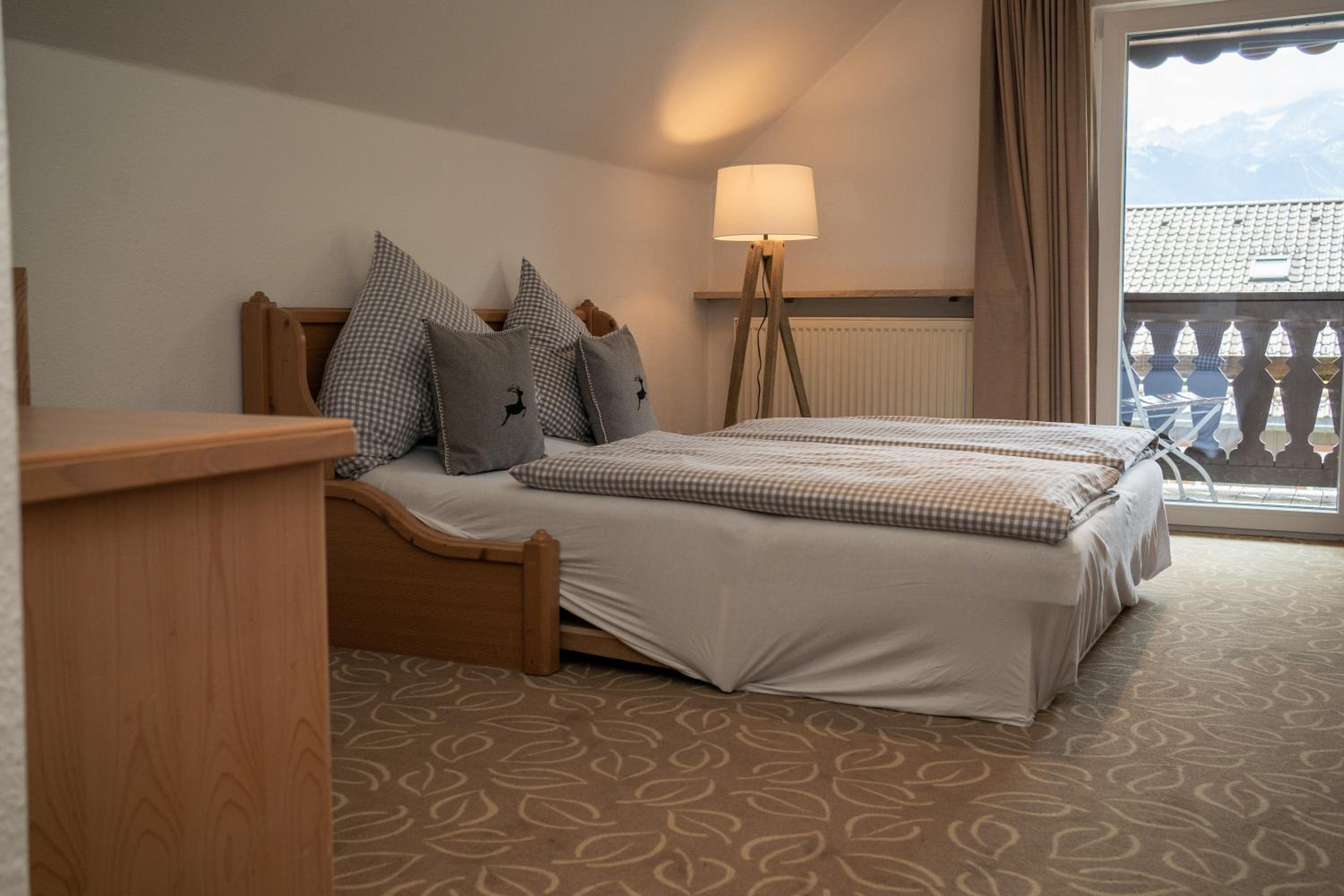 Quadruple Room - Photo 5