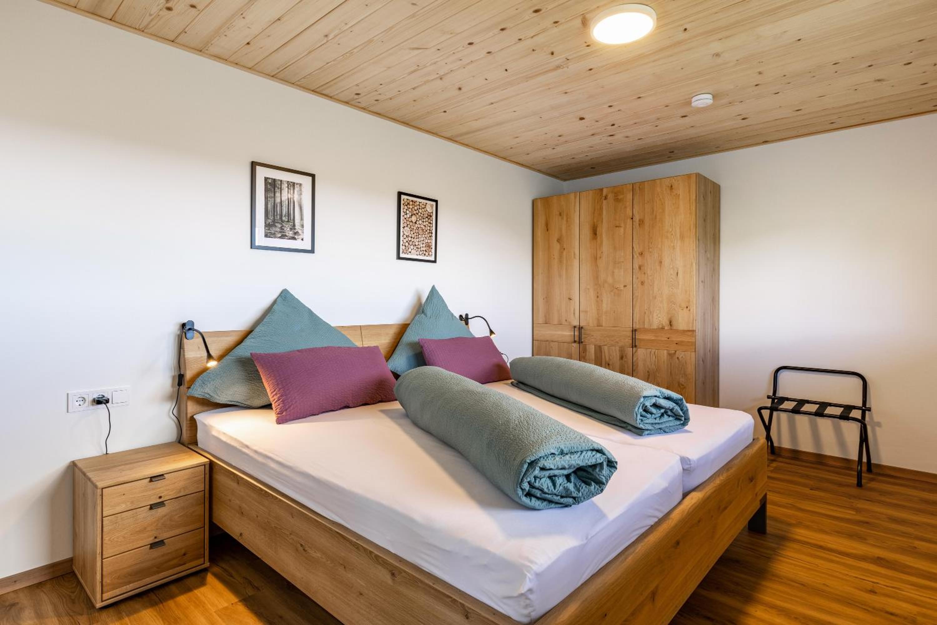 Two-Bedroom Deluxe Apartment with Garden View photo 2