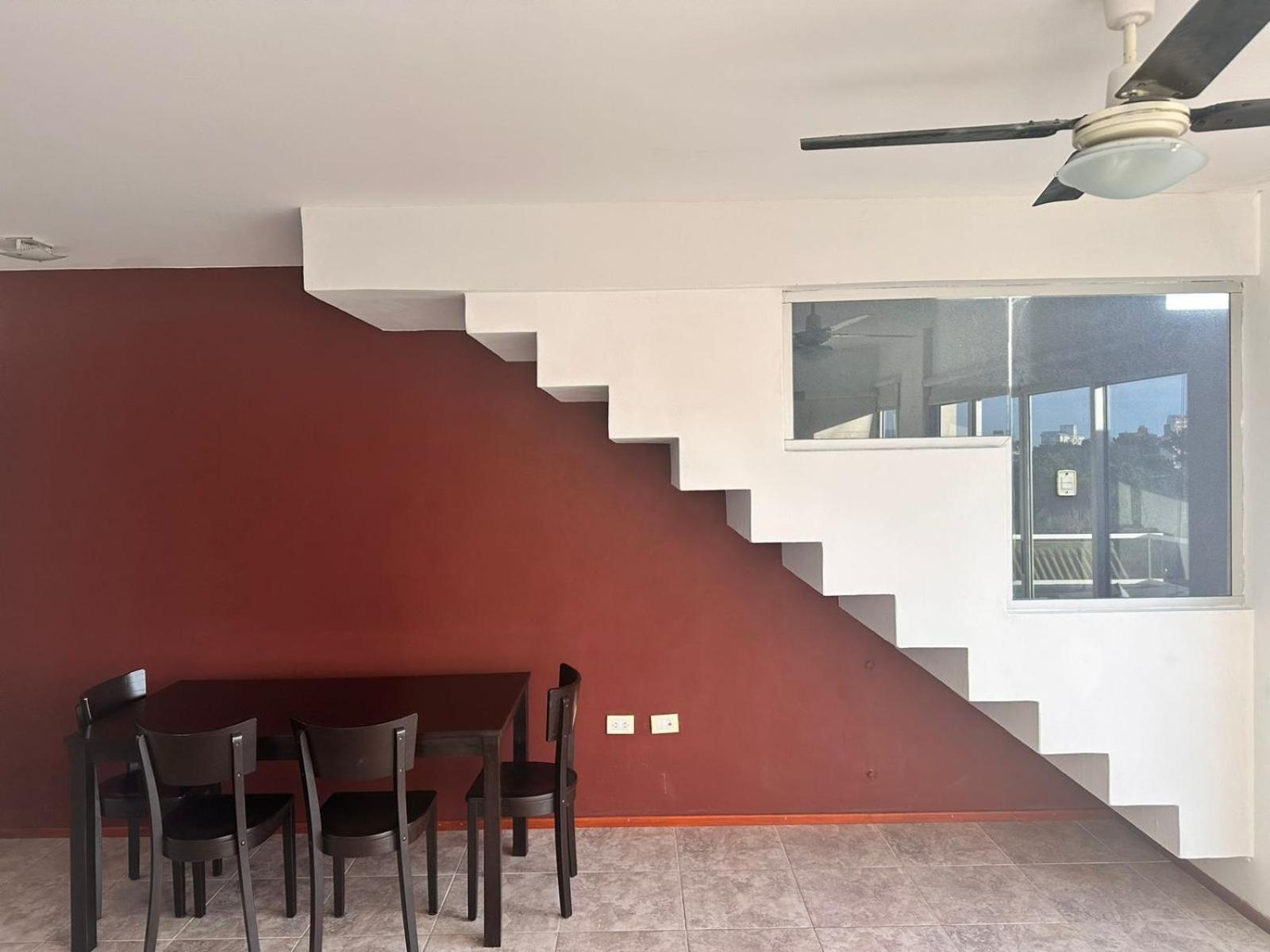 Apartment - Split Level photo 3
