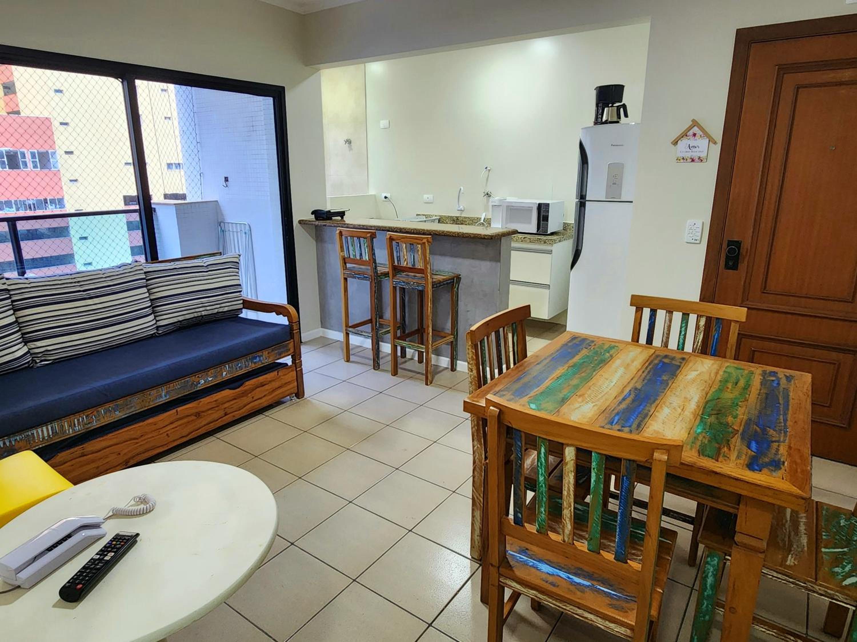 Two-Bedroom Apartment with Pool View photo 2
