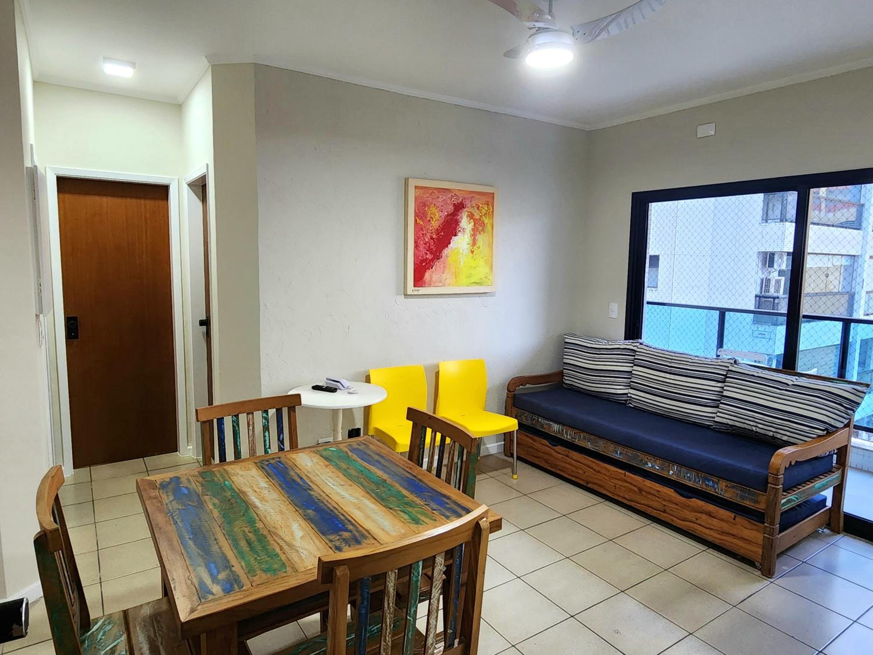 Two-Bedroom Apartment with Pool View photo 3