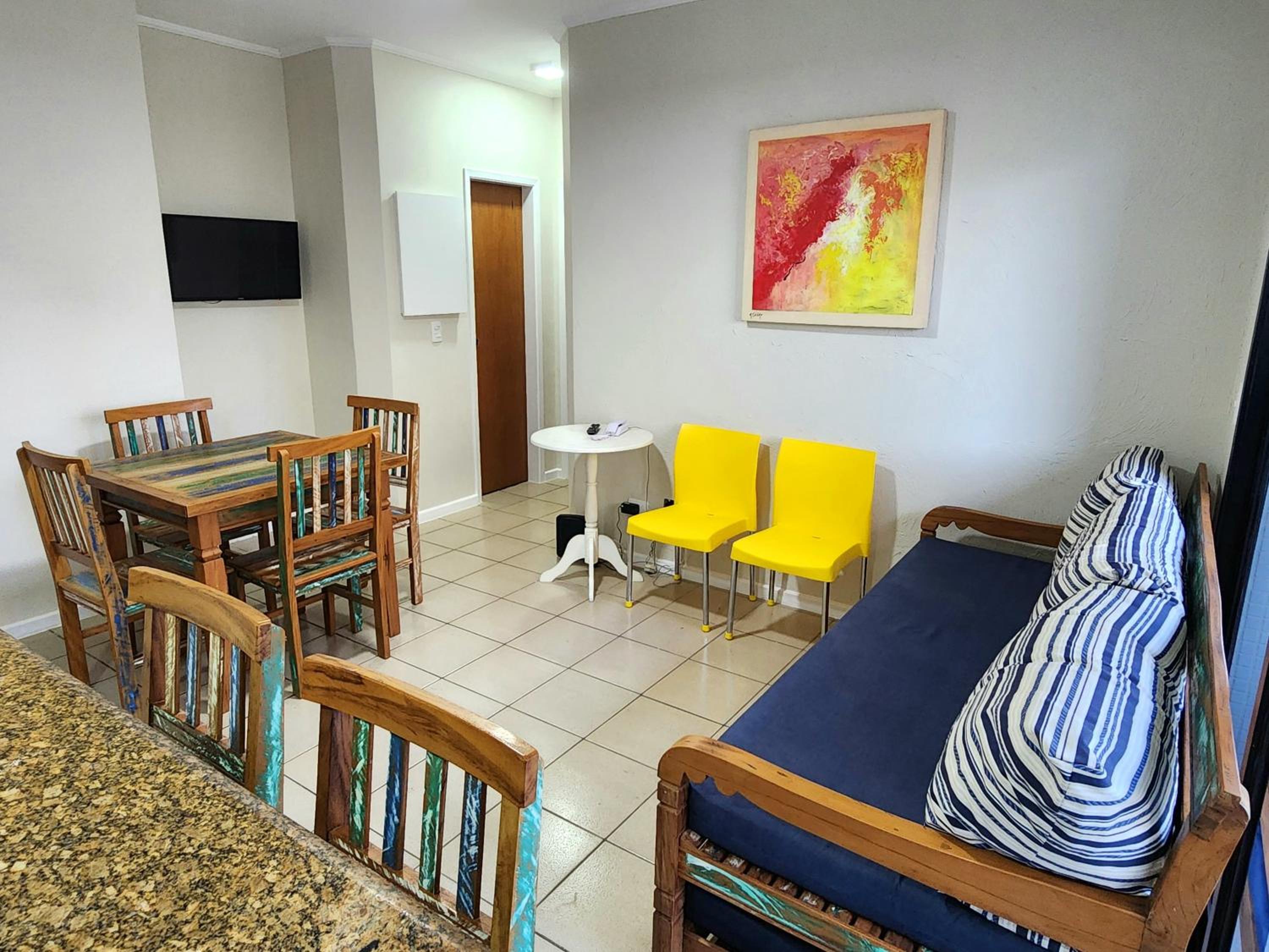 Two-Bedroom Apartment with Pool View photo 1