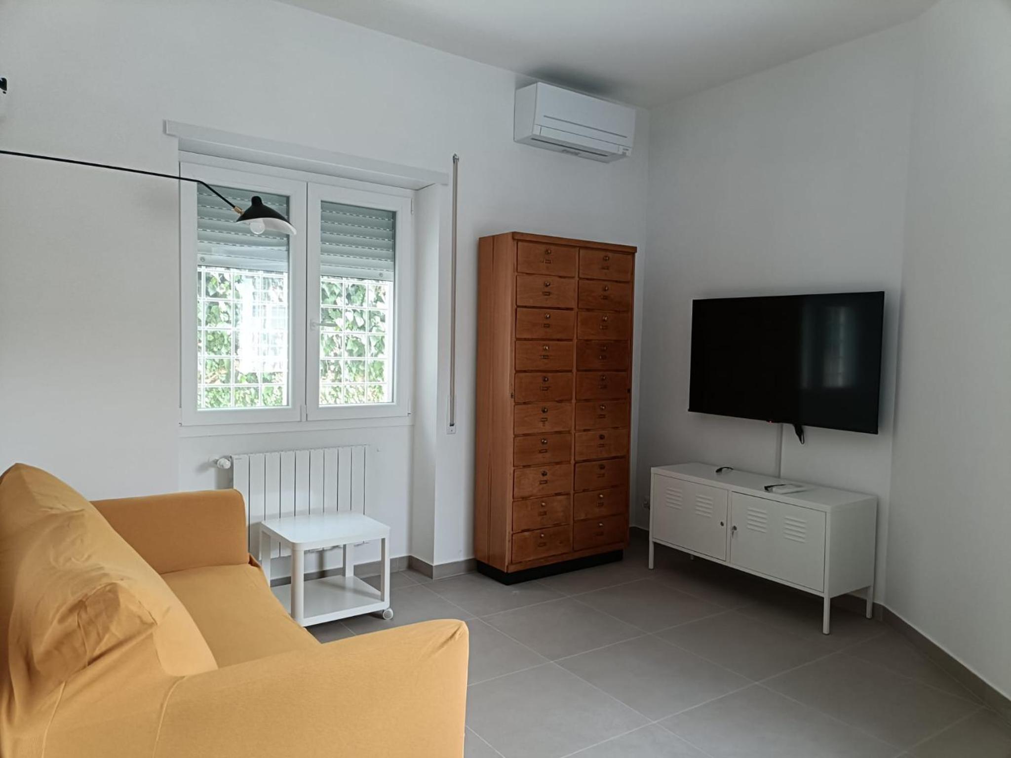 Two-Bedroom House photo 2