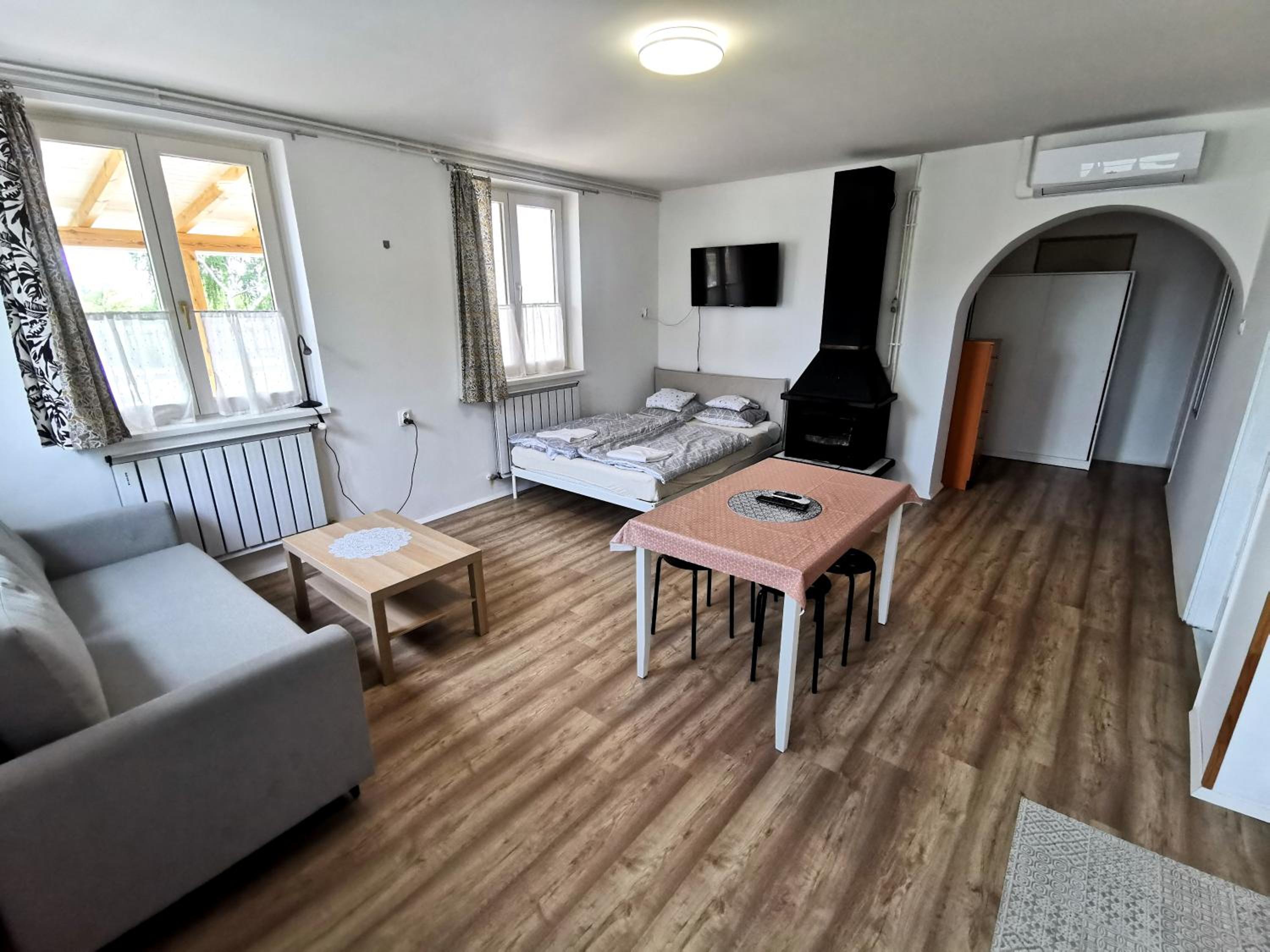 Apartment photo 3