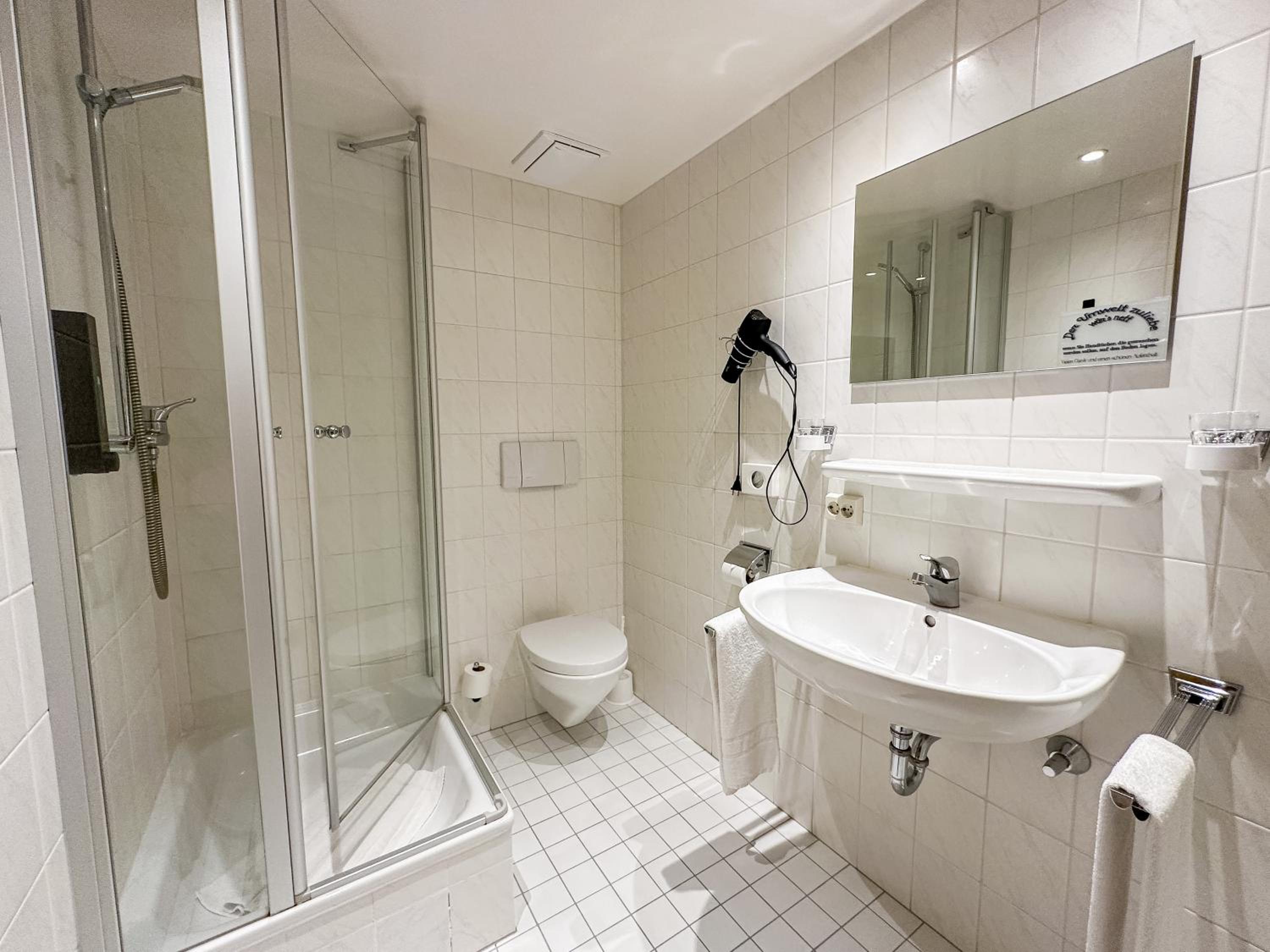 Triple Room - Photo 6