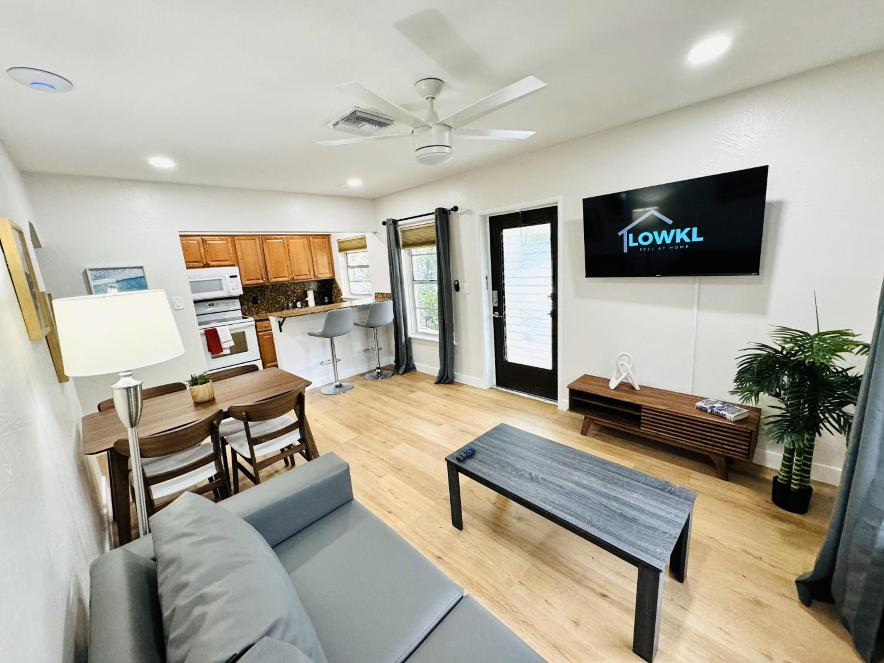 Deluxe Einzimmer-Apartment mit Kingsize-Bett, Küche und Schlafsofa