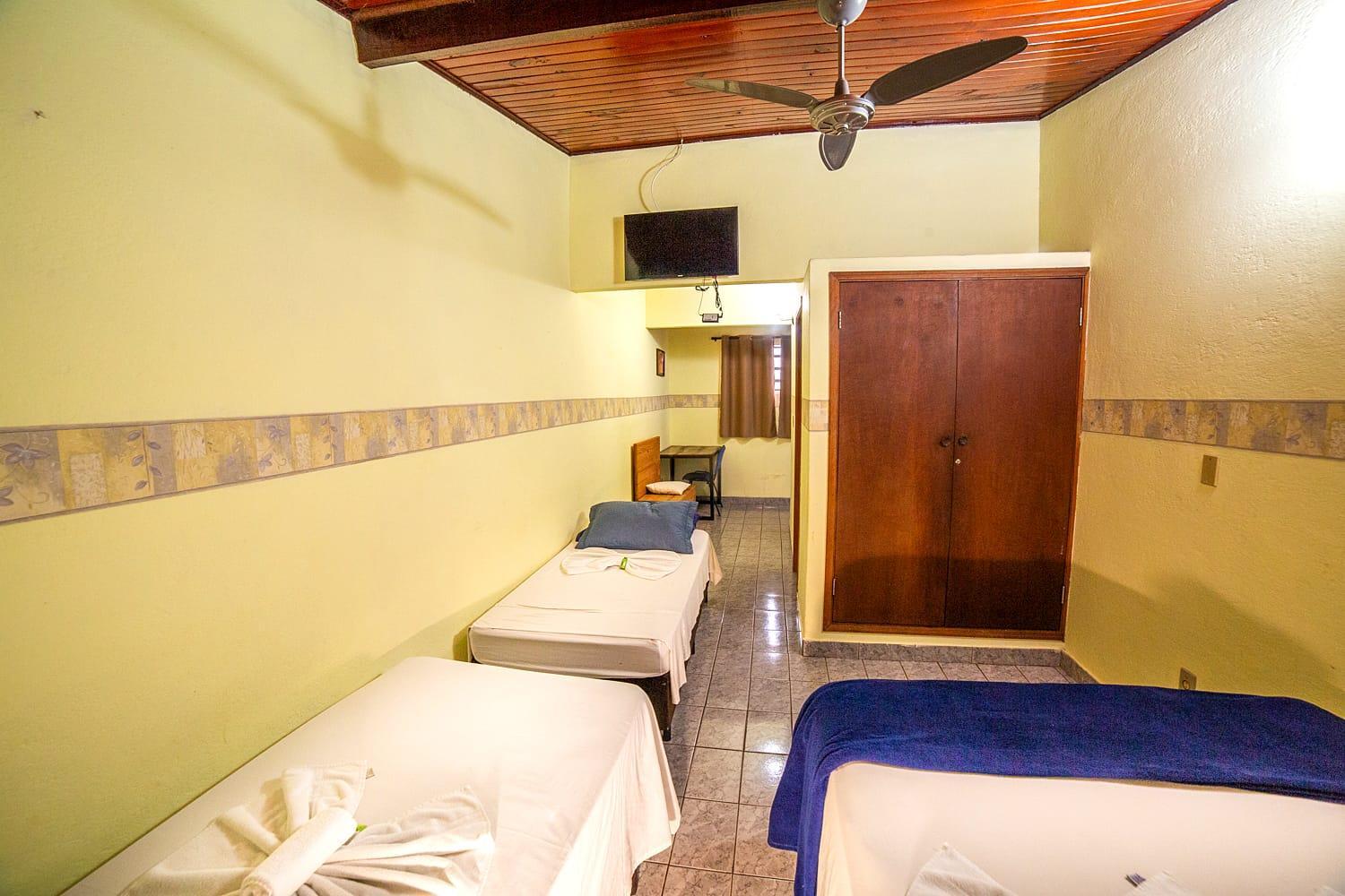 Basic Triple Room photo 3