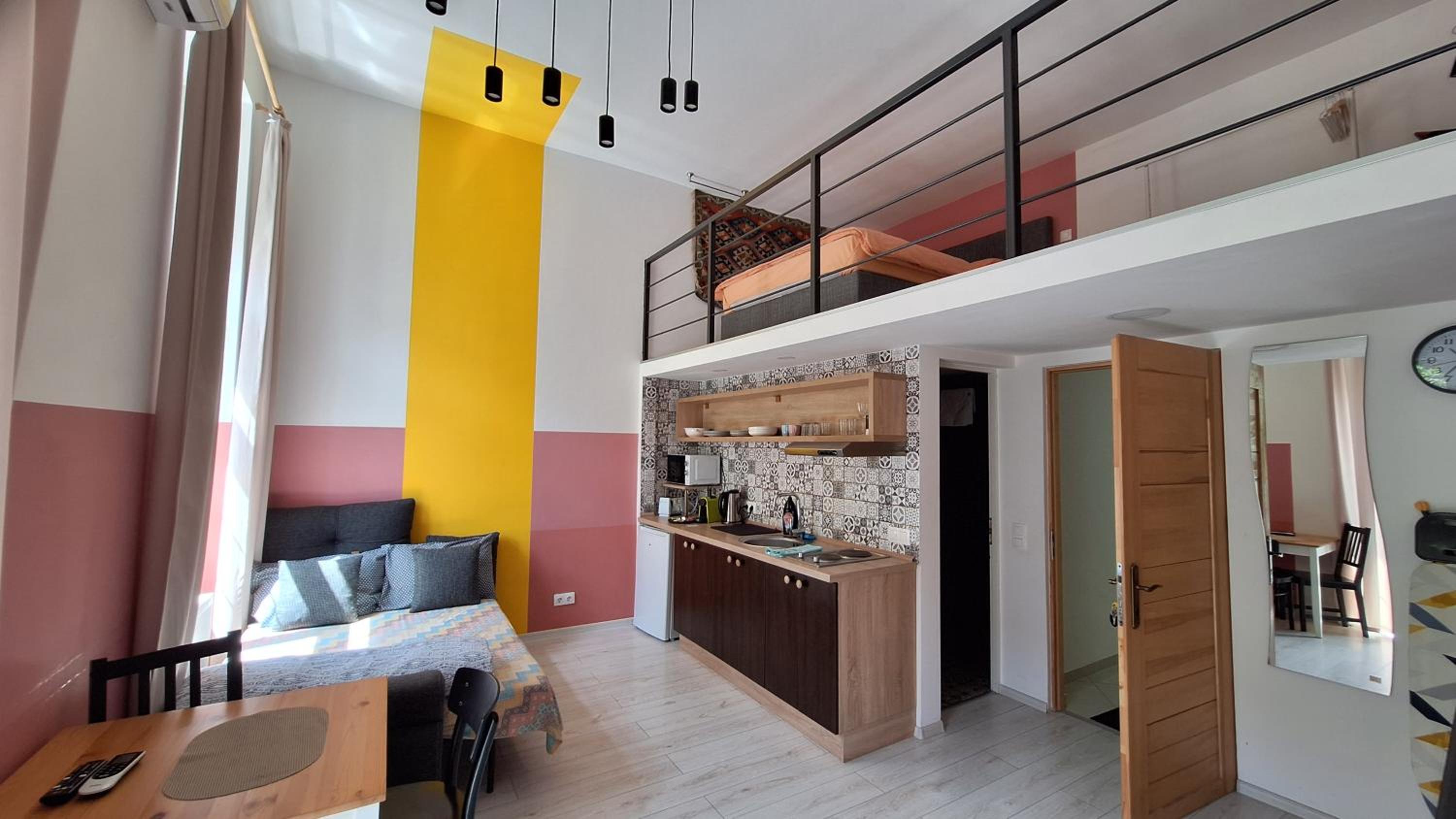 Apartment with Terrace - Photo 1