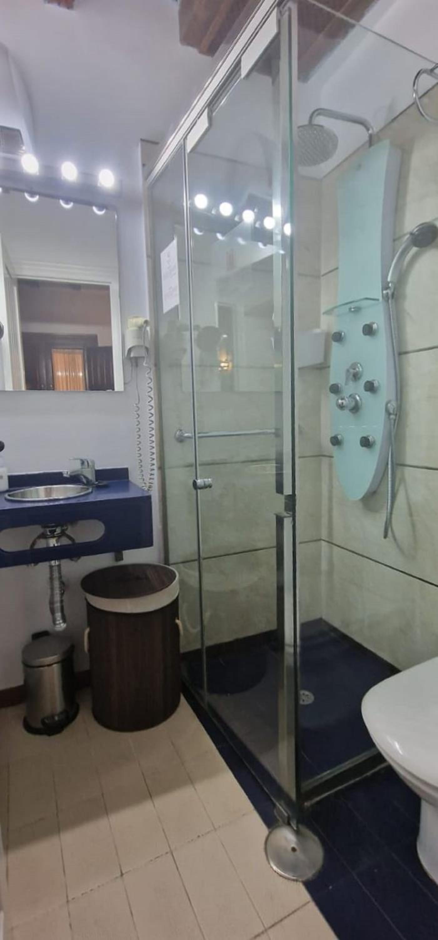 Suite Deluxe with Spa Bath photo 2