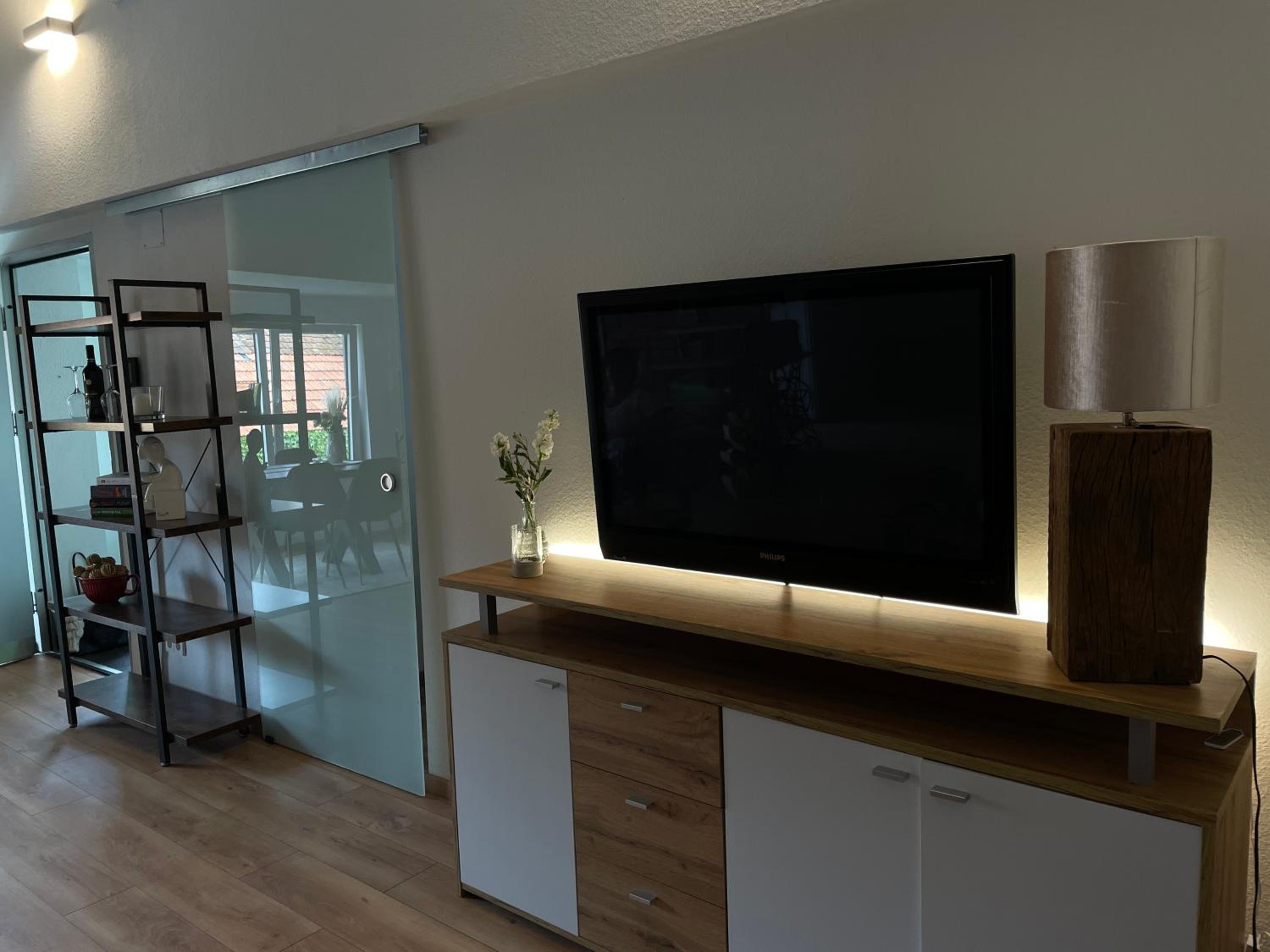 One-Bedroom Apartment photo 3