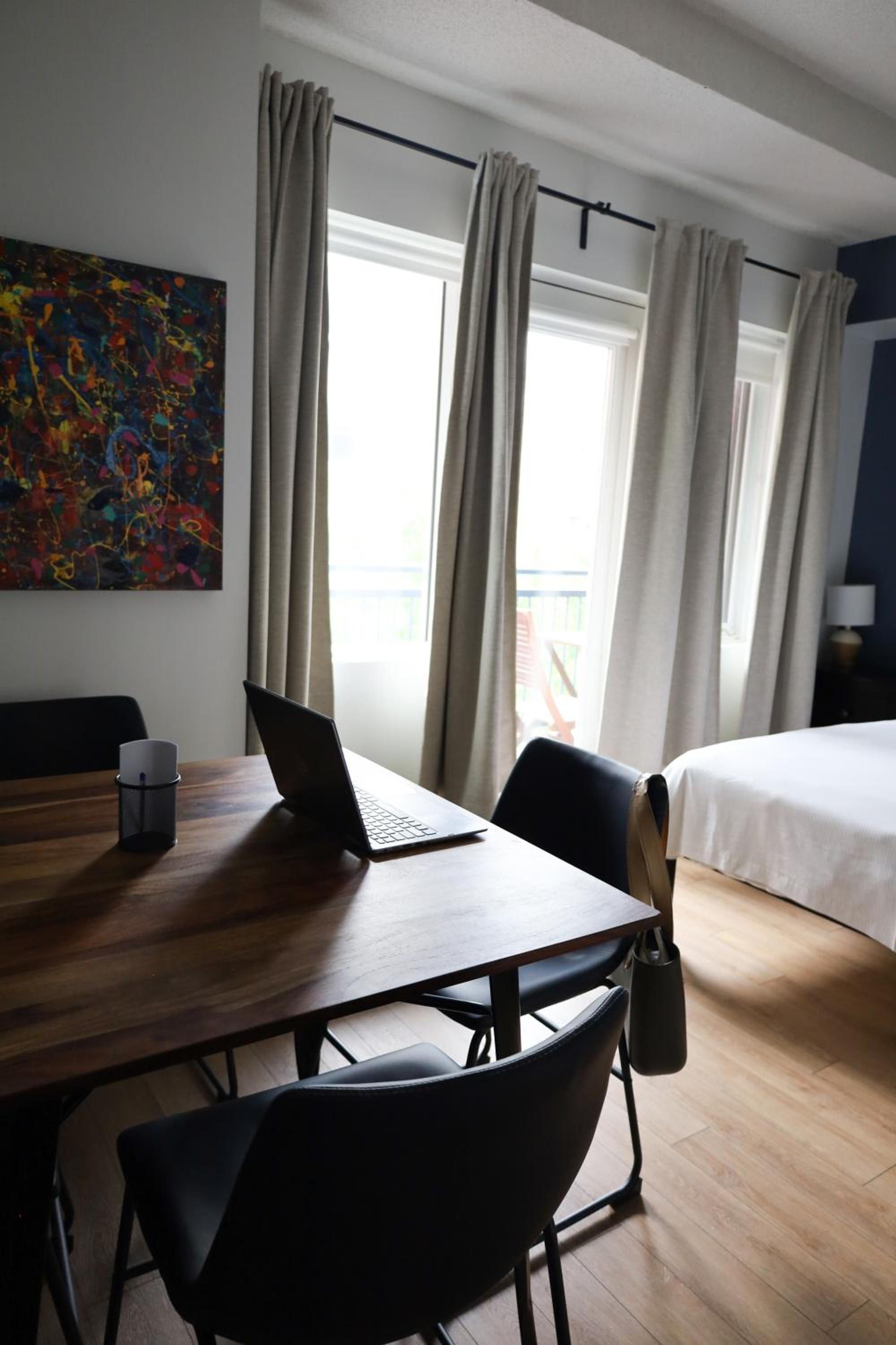 Two-Bedroom Suite - Photo 5