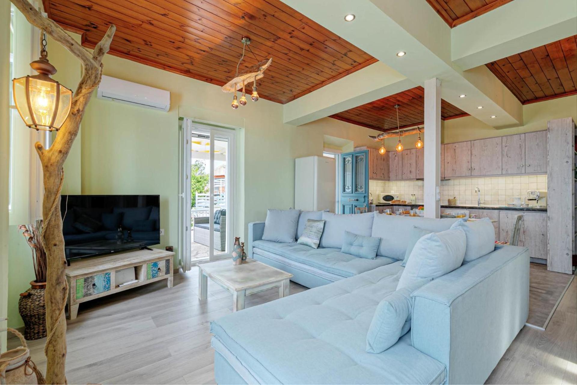 Three-Bedroom Villa photo 3